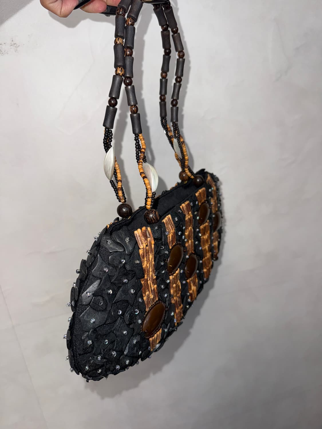 Black ethnic wood rattan shoulder bag 상품이미지3