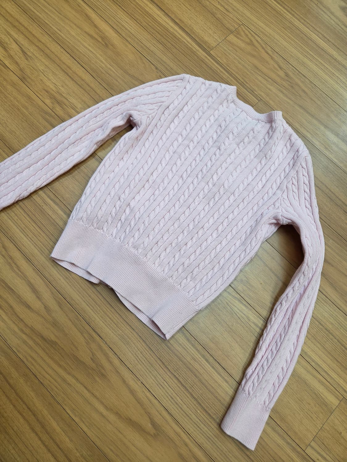 사랑스러운 핑크색 폴로 케이블 니트 가디건입니다. 사이즈는 S(7) 또는 상품이미지2