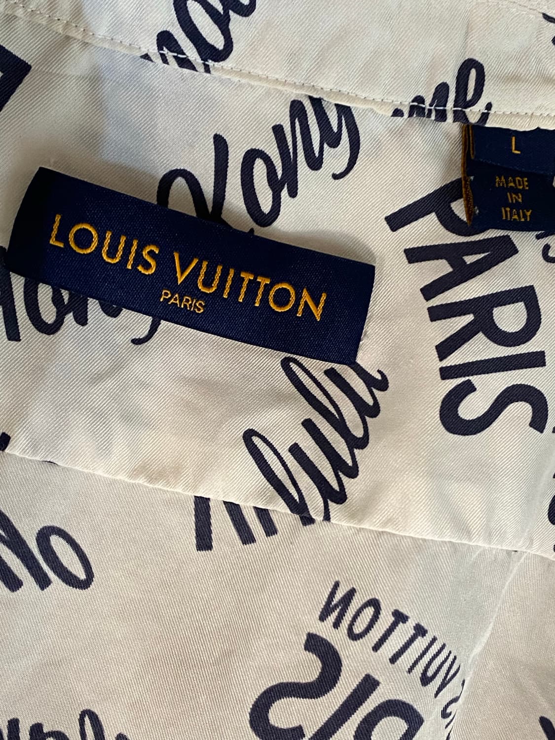 루이비통 시티 로고 프린트 실크셔츠 ㅡ 100~105 상품이미지5