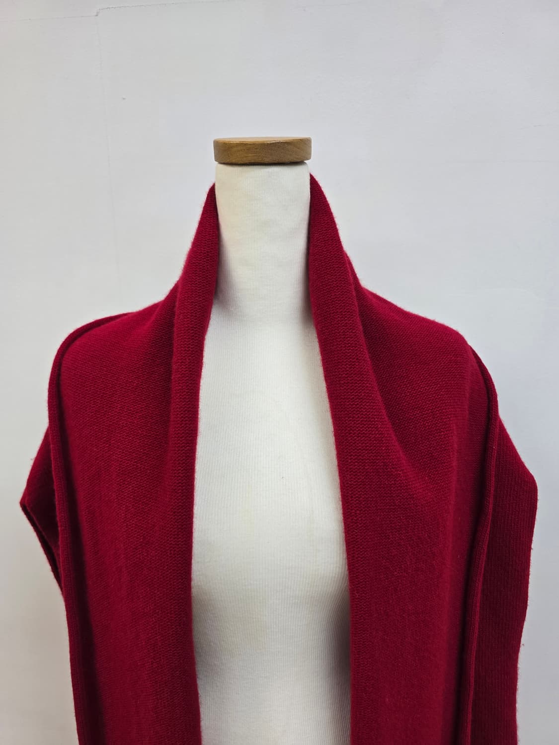 비꼴리끄 숄카라 캐시미어 블렌딩 루즈핏 울 베스트 상품이미지3