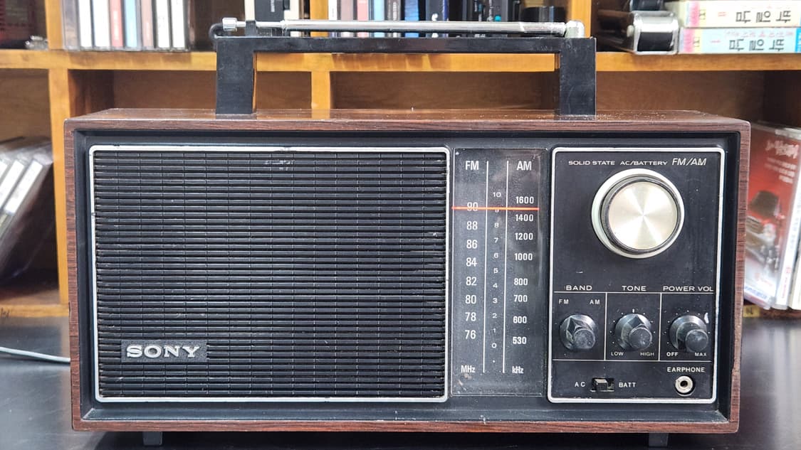 70's 소니 트랜지스터 빈티지 라디오(TFM-9200) 상품이미지1