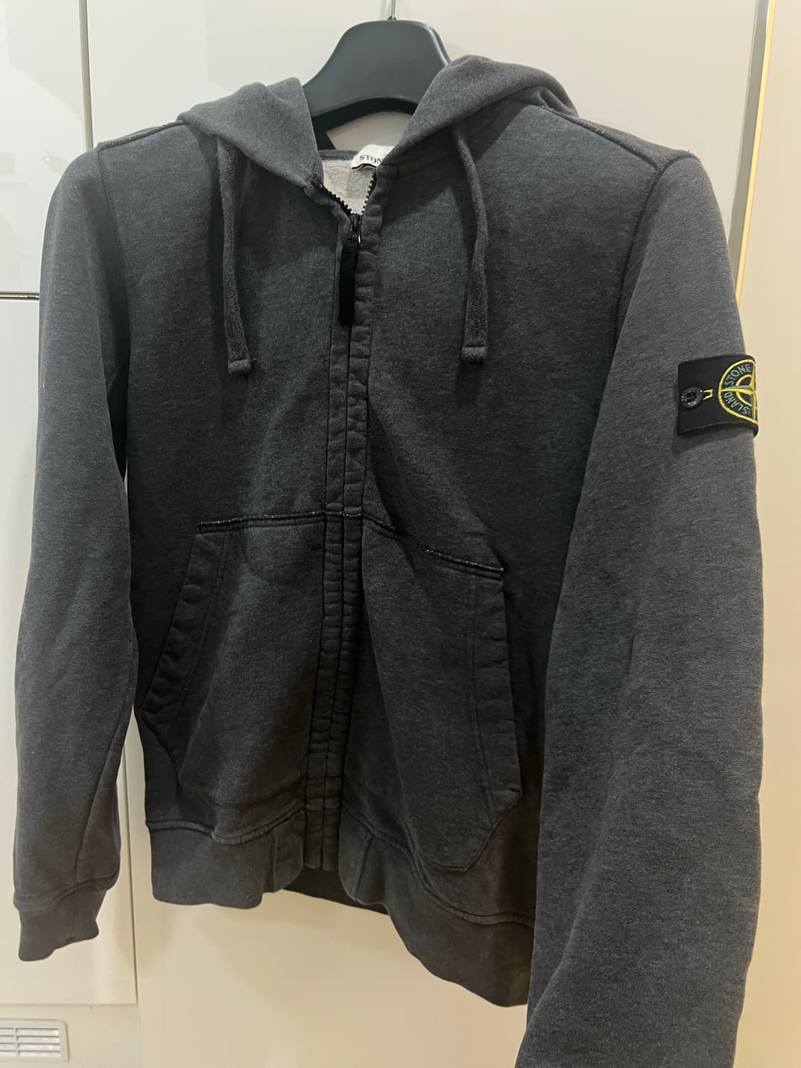 스톤아일랜드 차콜 후드집업 M 상품이미지1