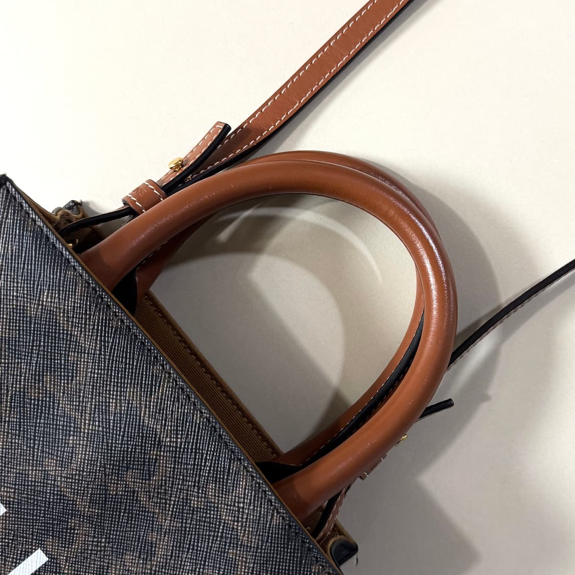 [백화점판/당일출고]셀린느 트리오페 미니 카바스백 / 크로스백 상품이미지6