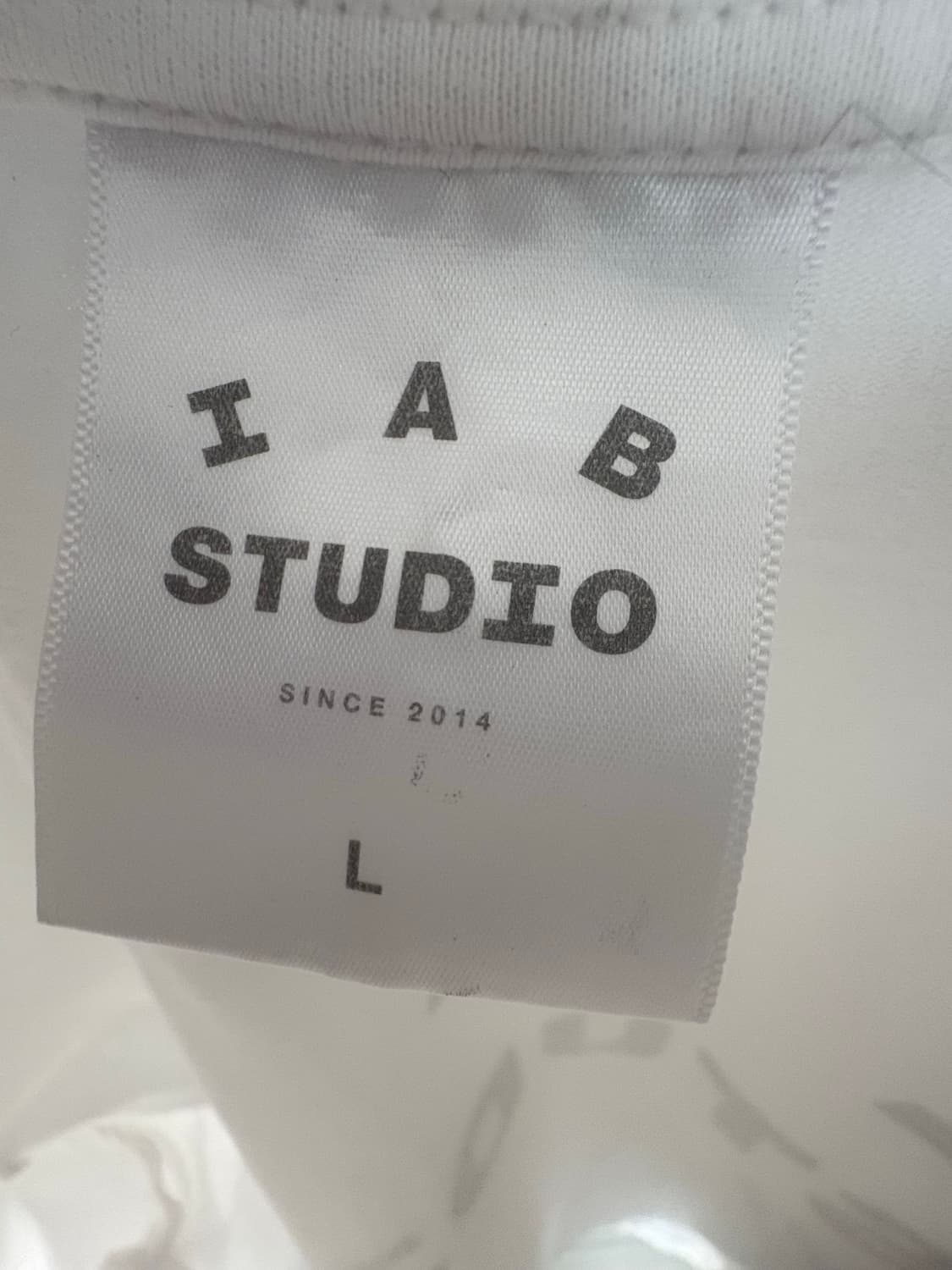 아이앱 반팔 L 급처 상품이미지4