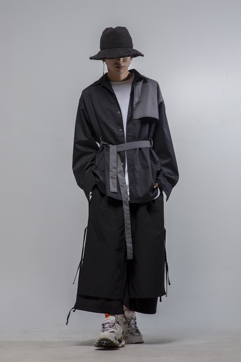 마에다 류토 더블 와이드 크롭 팬츠 상품이미지1