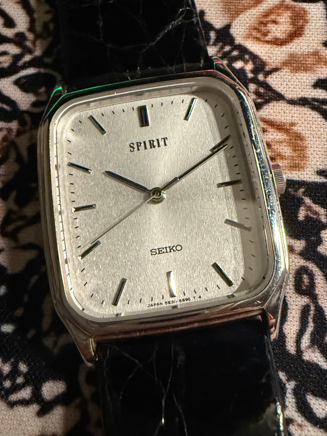 Seiko 빈티지 쿼츠 시계 상품이미지2