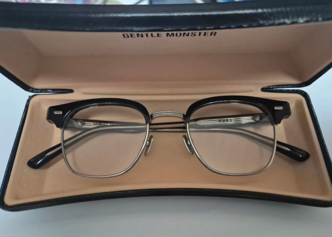 젠틀몬스터 로크(ROKE) 01 안경테 상품이미지1