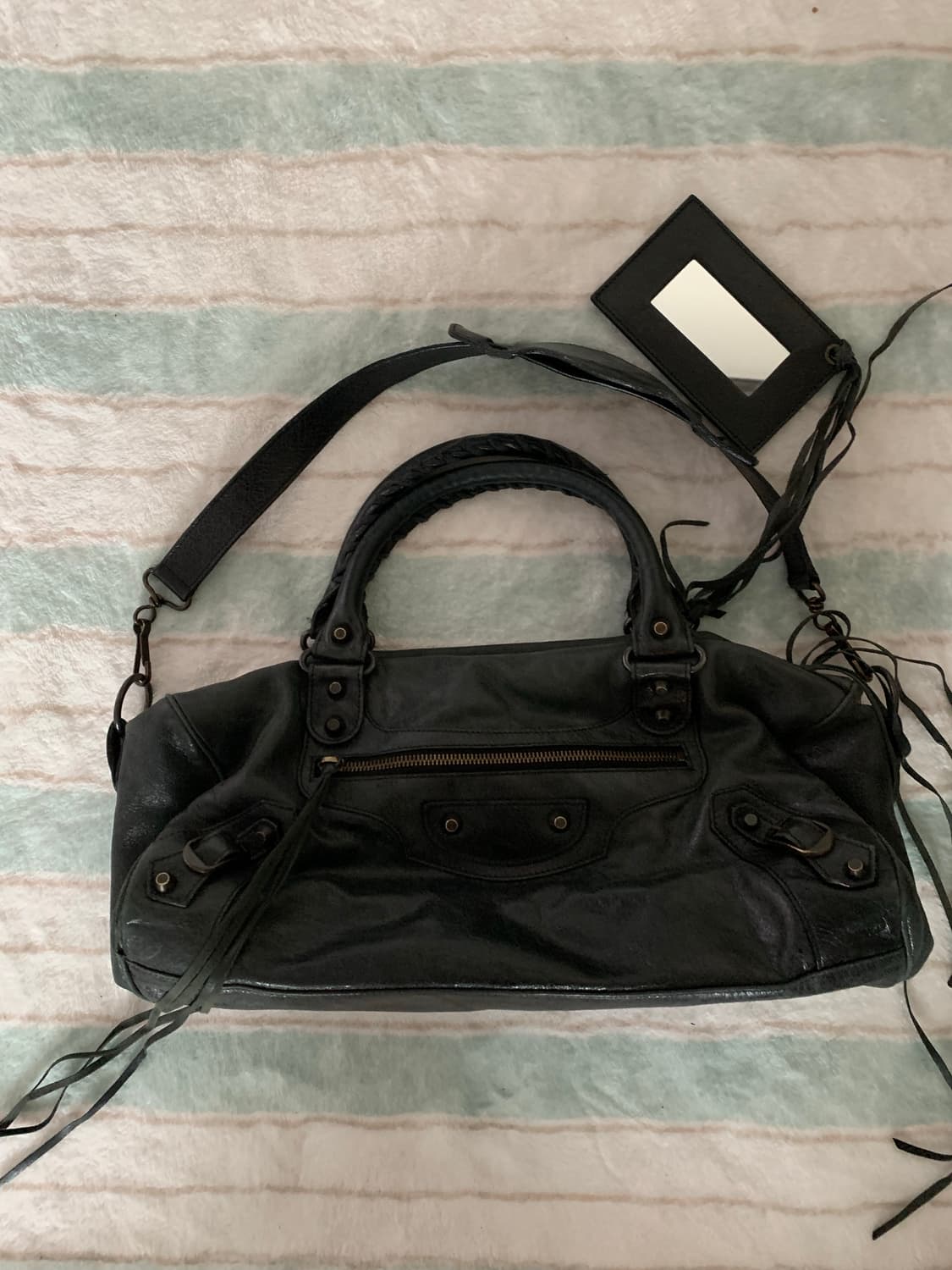 발렌시아가 모터백 트위기 블랙 정품 상품이미지2