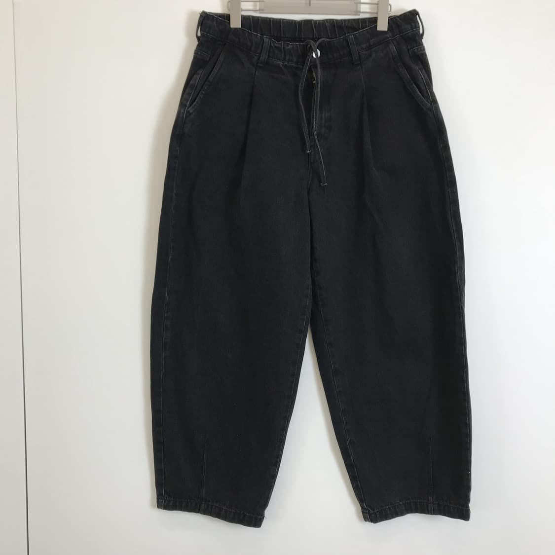 자라 벌룬핏 플리츠 데님팬츠 [34인치] 상품이미지1