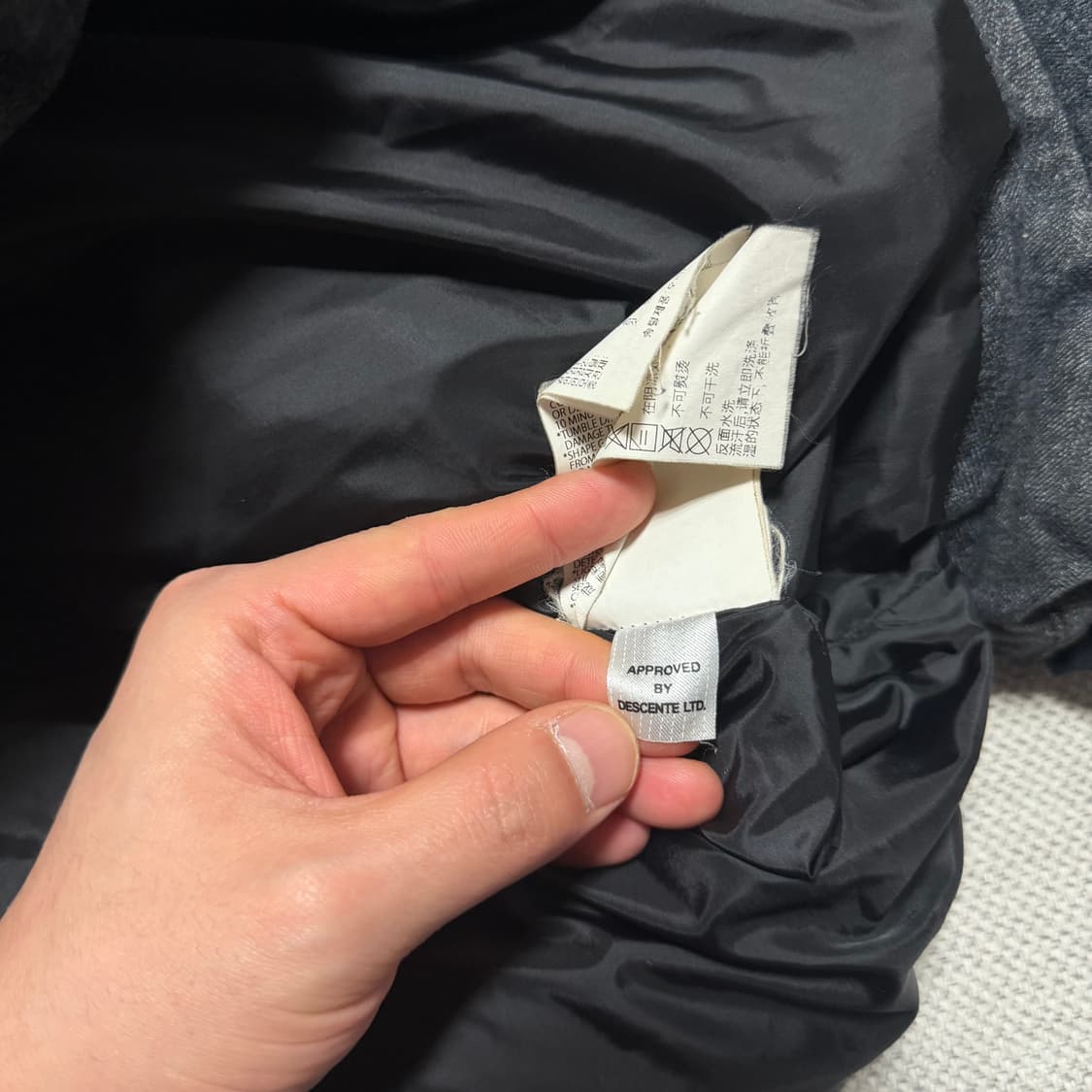 데상트 아우디 패딩 파카 상품이미지7