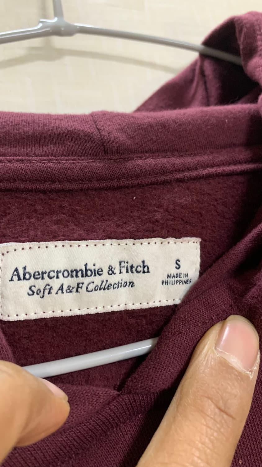 아베크롬비 버건디 로고 후드티 상품이미지4