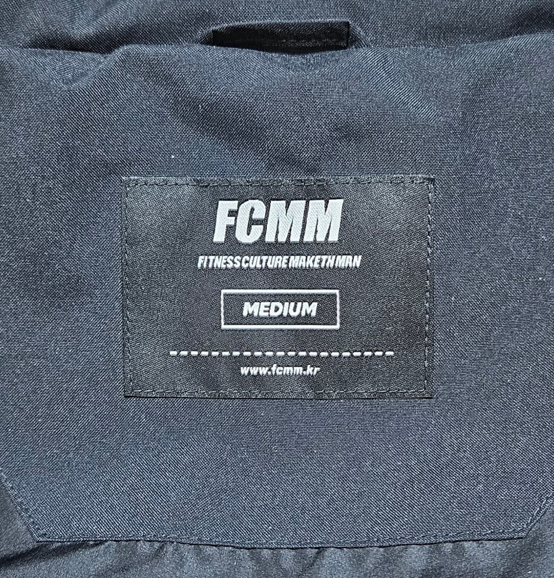 FCMM 숏패딩 판매합니다. 상품이미지6