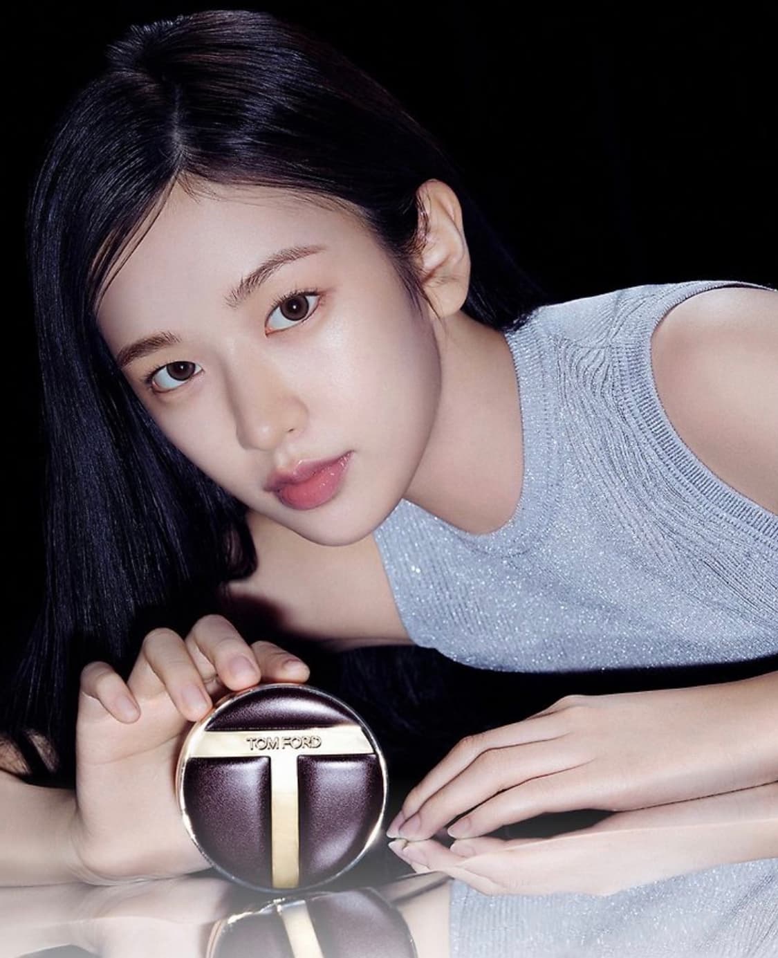 톰포드 아키텍처 래디언스 하이드레이팅 쿠션 파운데이션 상품이미지1