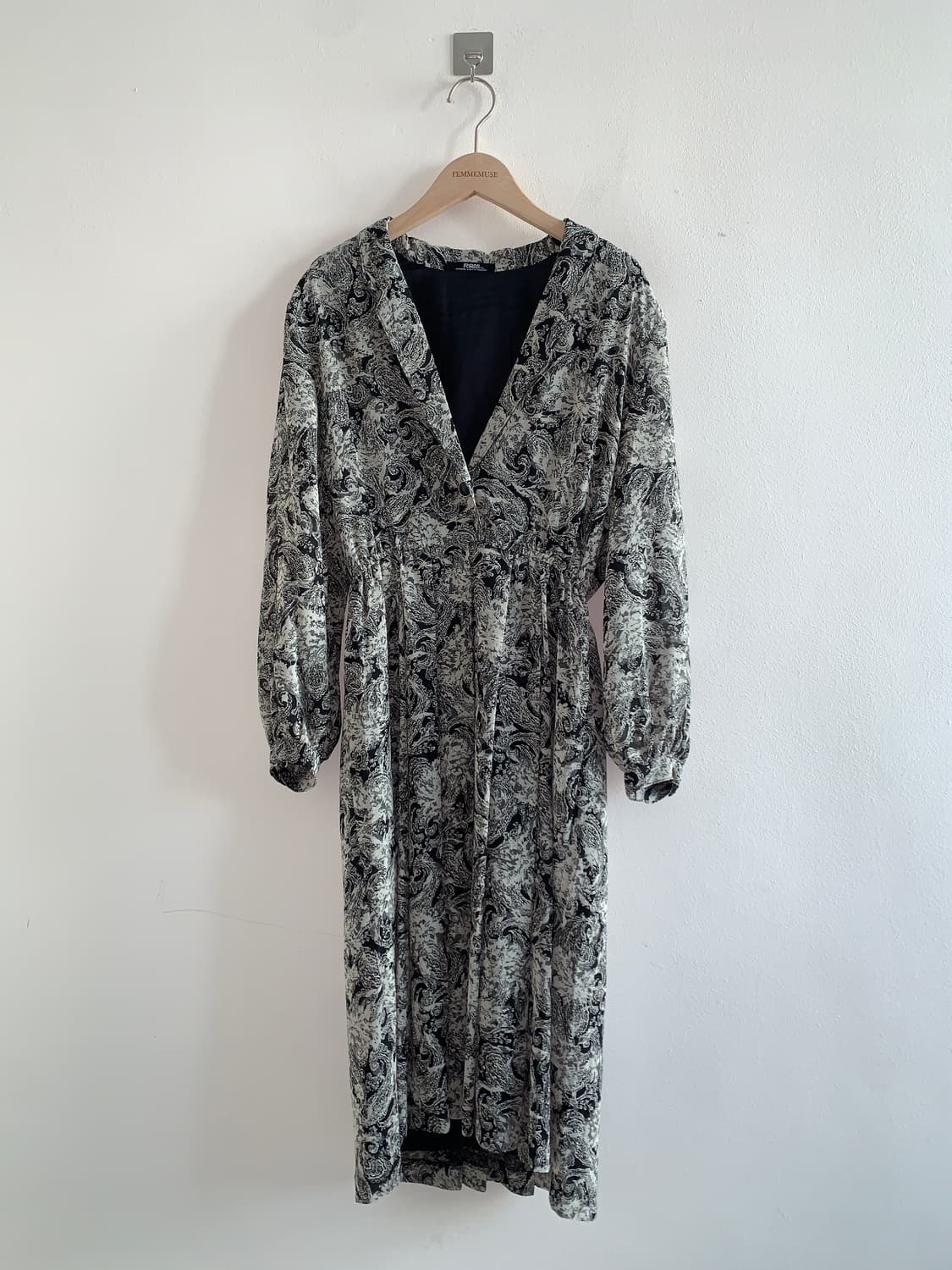 Oriental v collar dress 상품이미지1