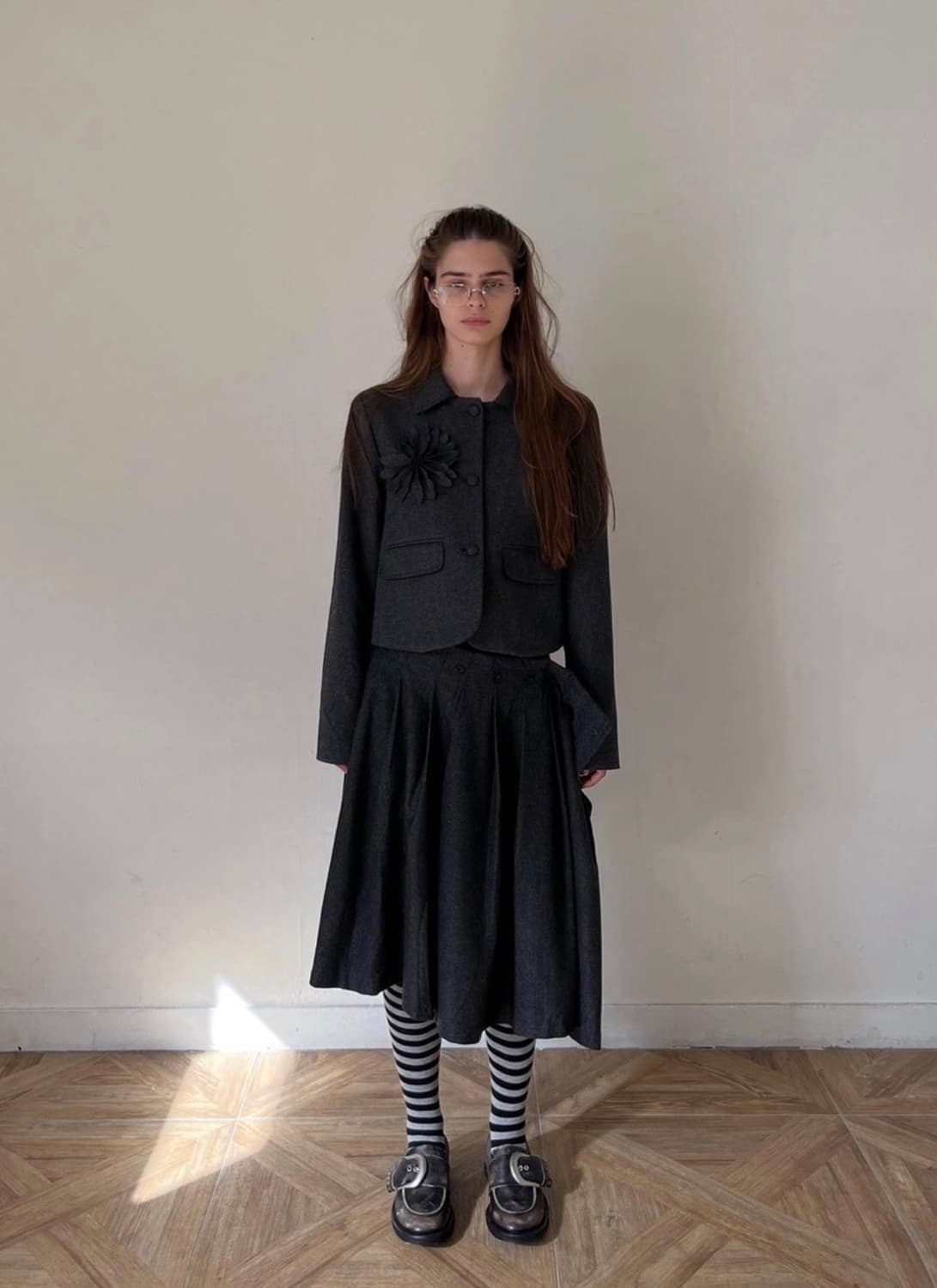 뉴뉴 텍스처서울 언발란스 울 플리츠 스커트 상품이미지1