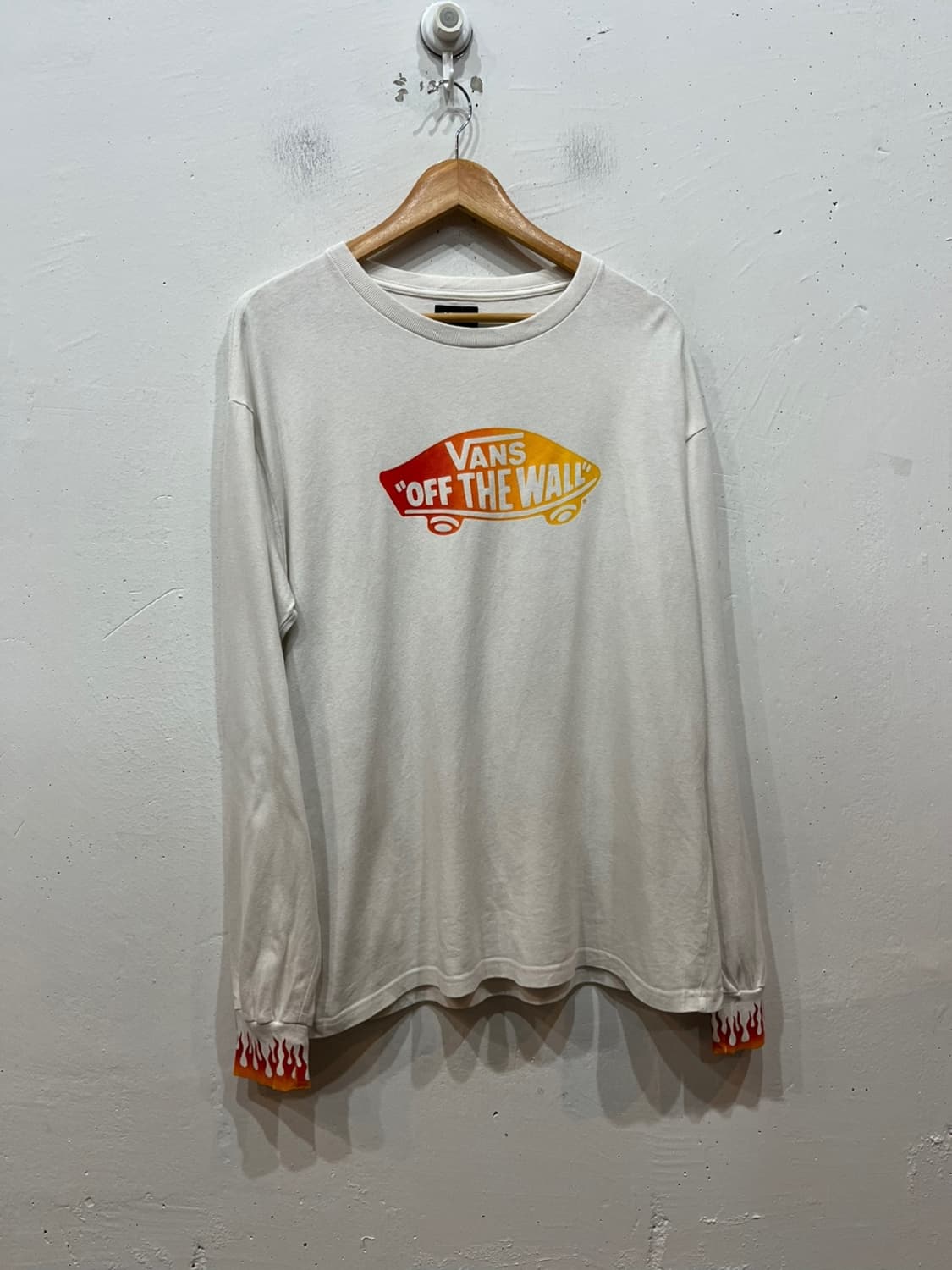 VANS 반스 플레임 롱슬리브 상품이미지1