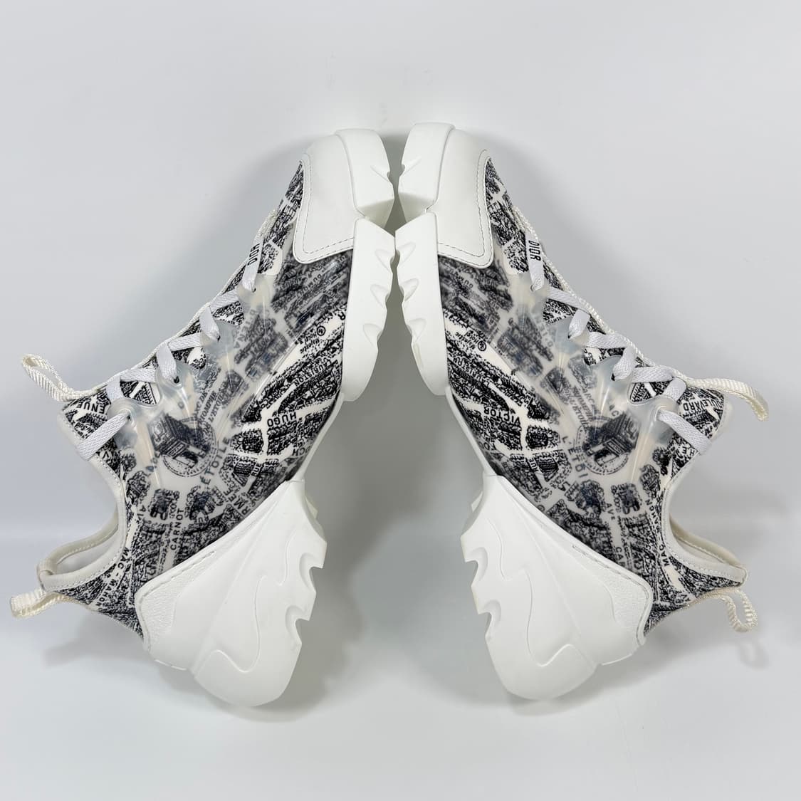 디올 D 커넥트 테크니컬 패브릭 파리 스니커즈 (245) 상품이미지3