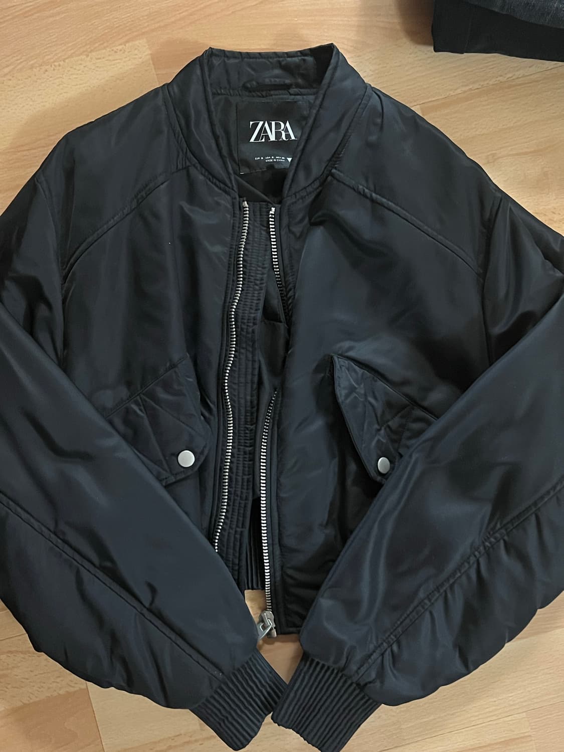 자라 크롭 항공점퍼 상품이미지1