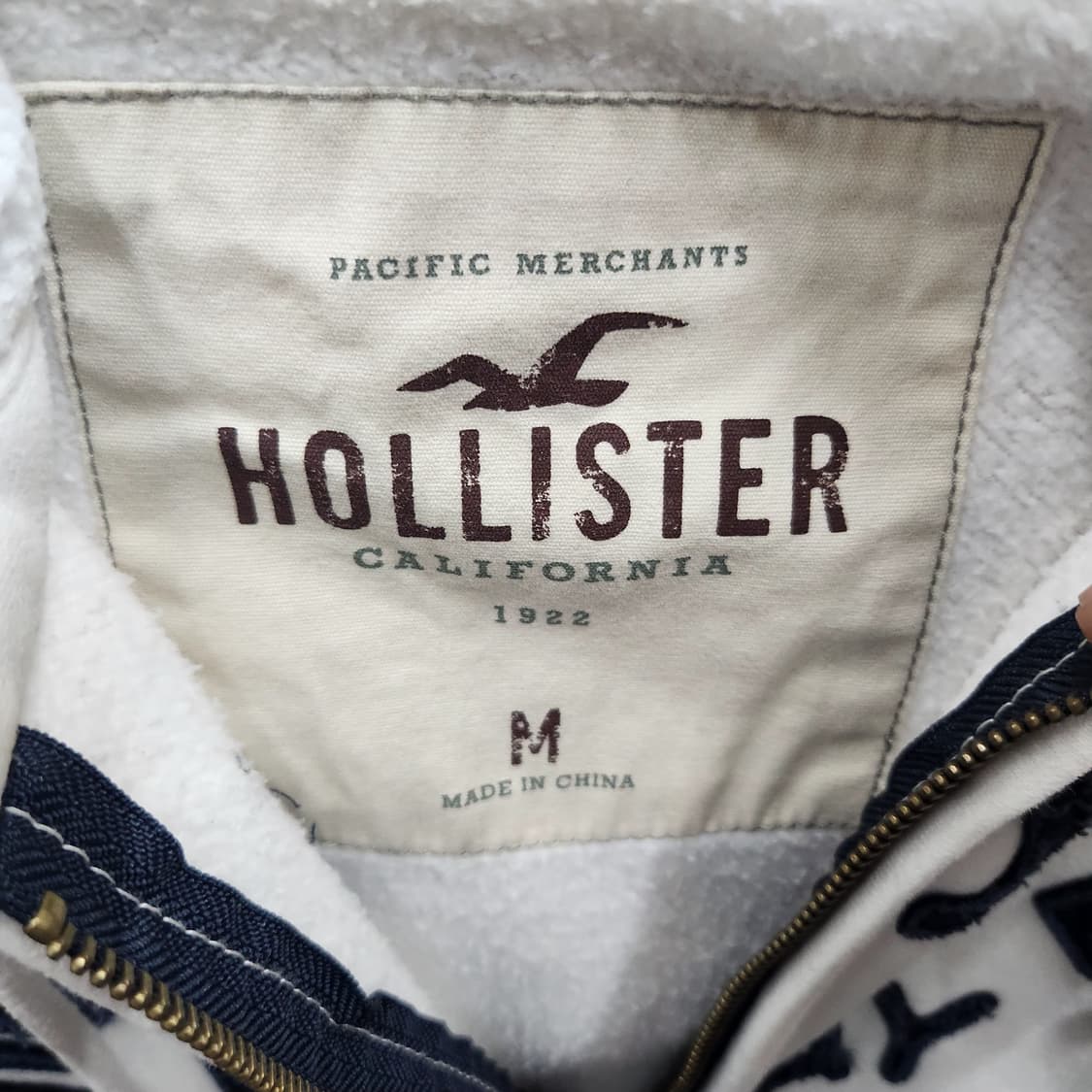 홀리스터 빈티지 빅로고 자수 후드집업 L 상품이미지4