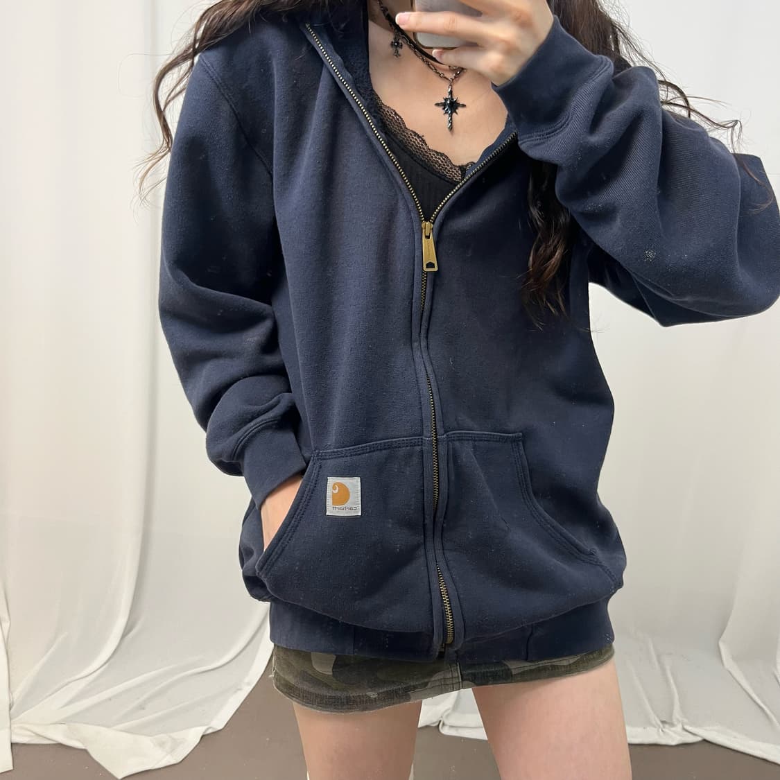 Carhartt navy hood zip-up 상품이미지3