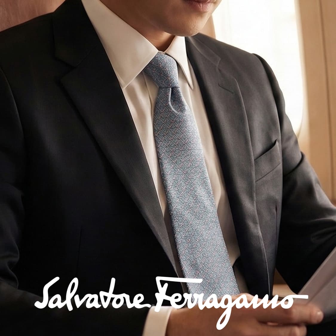 살바토레 페라가모 실크 블루 패턴 넥타이 8cm B등급 E725
 상품이미지1