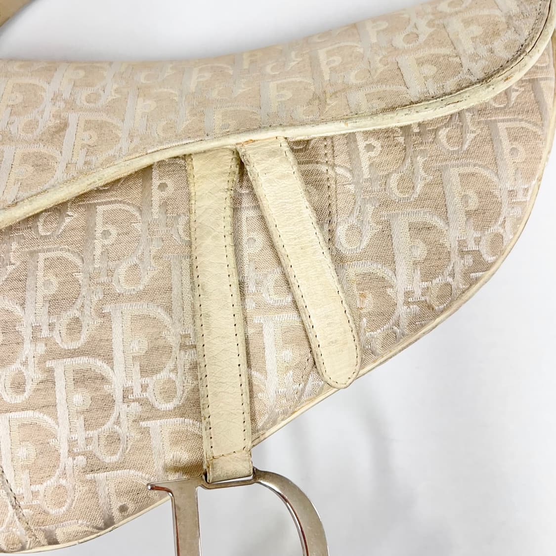 디올 오블리크 새들백 베이지 화이트 실버 상품이미지6