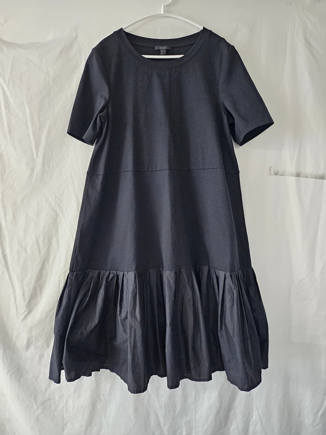 COS 코스 블랙 플레어 반팔 원피스 s 상품이미지1
