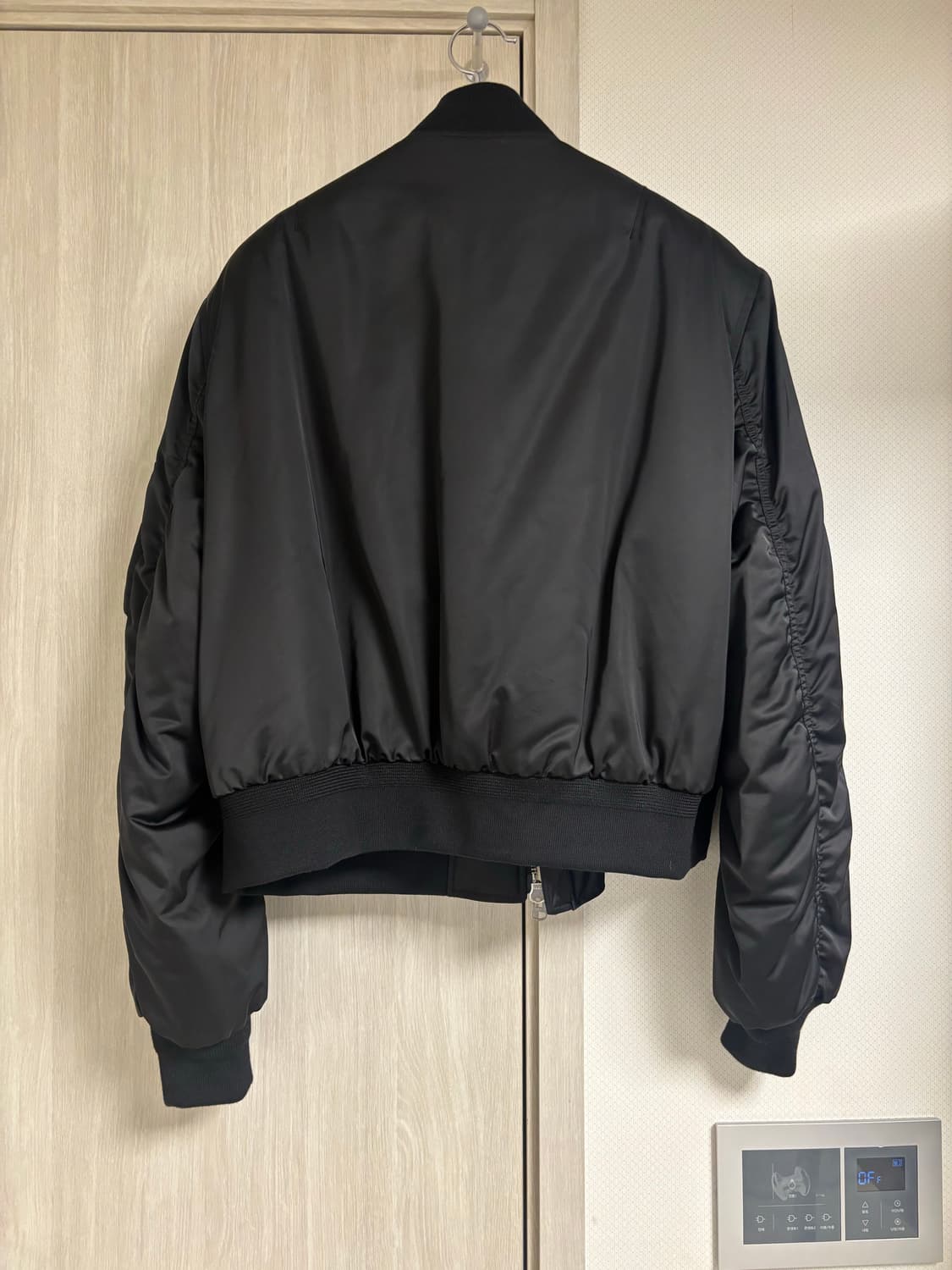 토니웩 블랙 MA-1 크롭 봄버 자켓 XL사이즈  상품이미지2