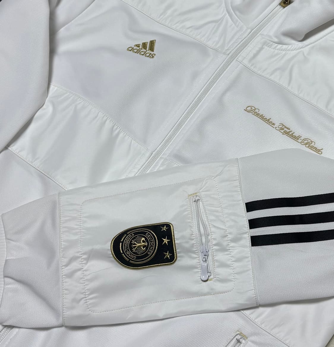 아디다스 독일 국대 엠블럼 흰검 져지 상품이미지5