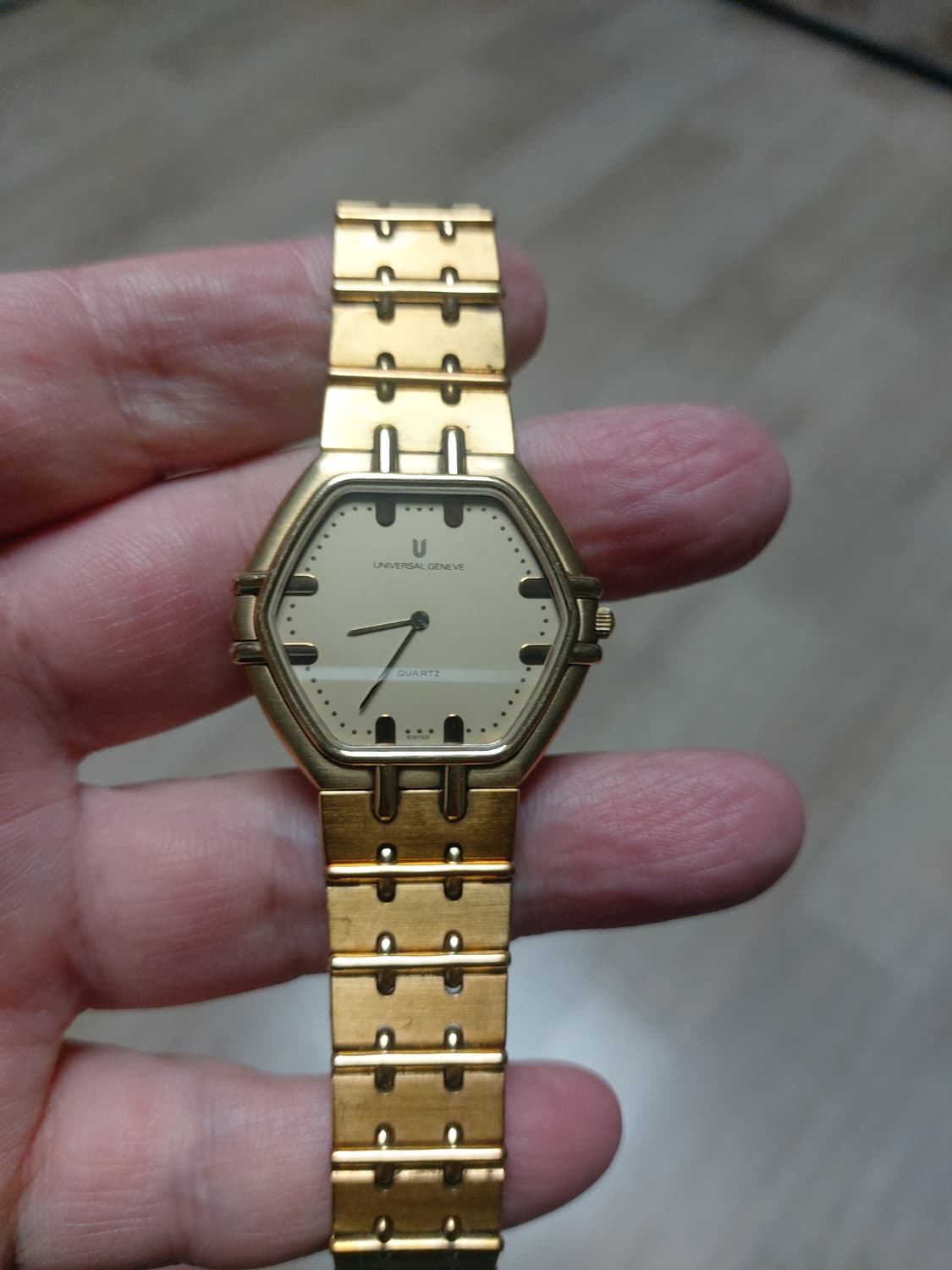 유니버셜제네브 금장 쿼츠  상품이미지1