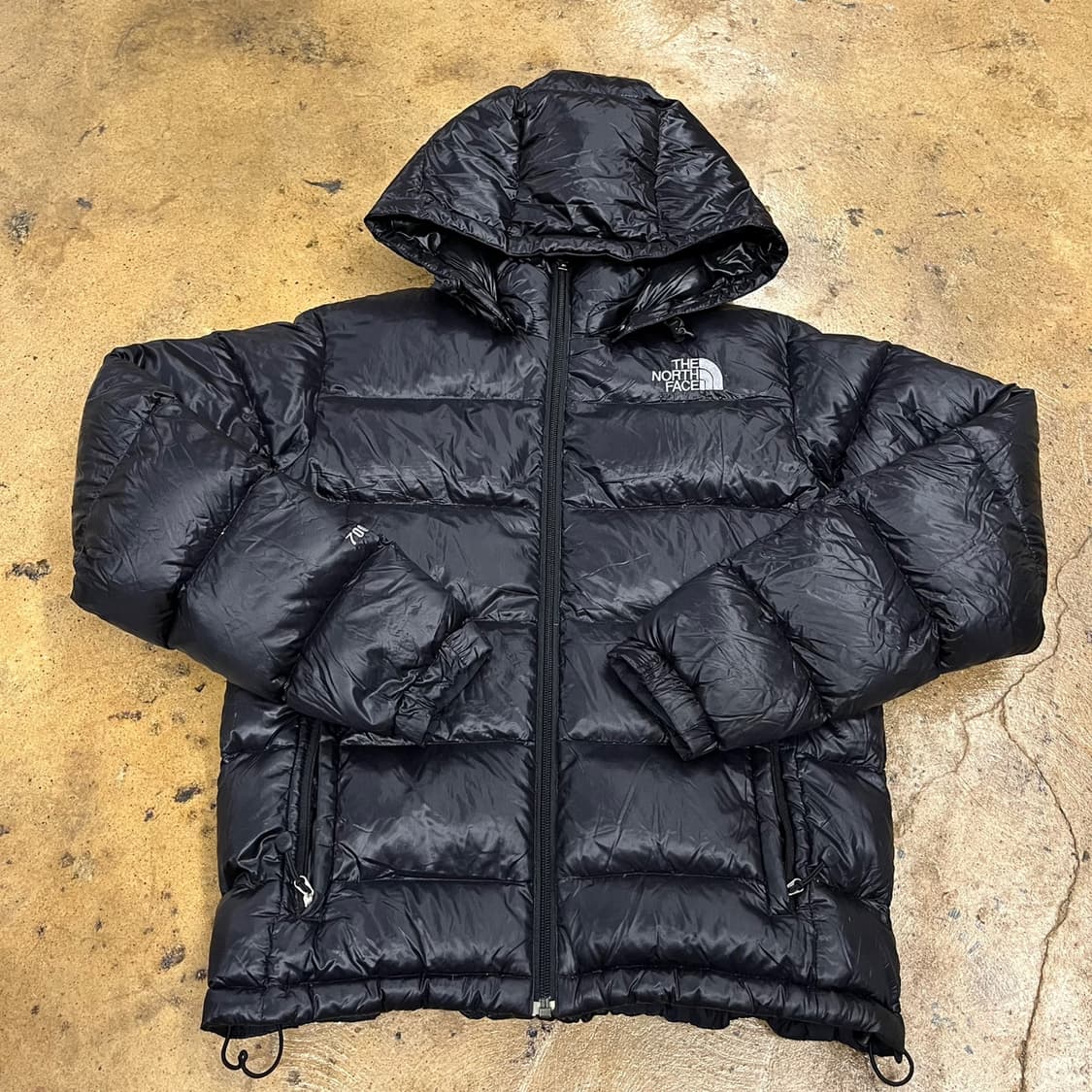 노스페이스 경량 후드 숏 패딩  상품이미지2