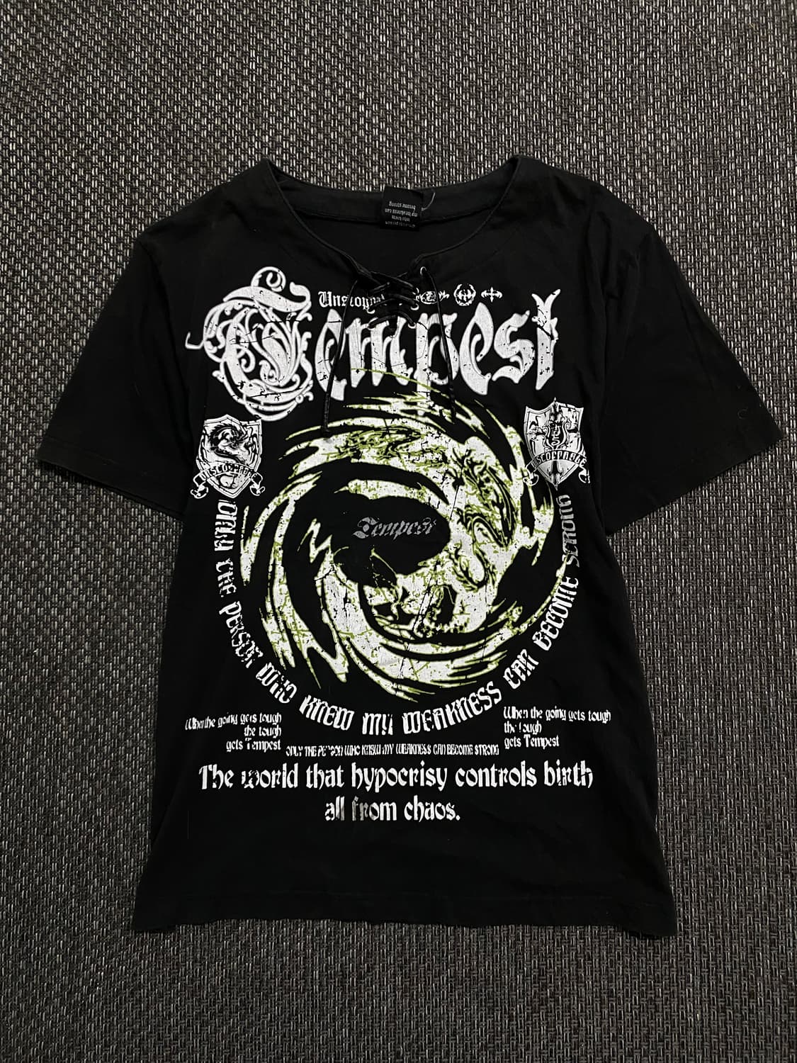 Y2K Print Lace Up Tee 상품이미지3