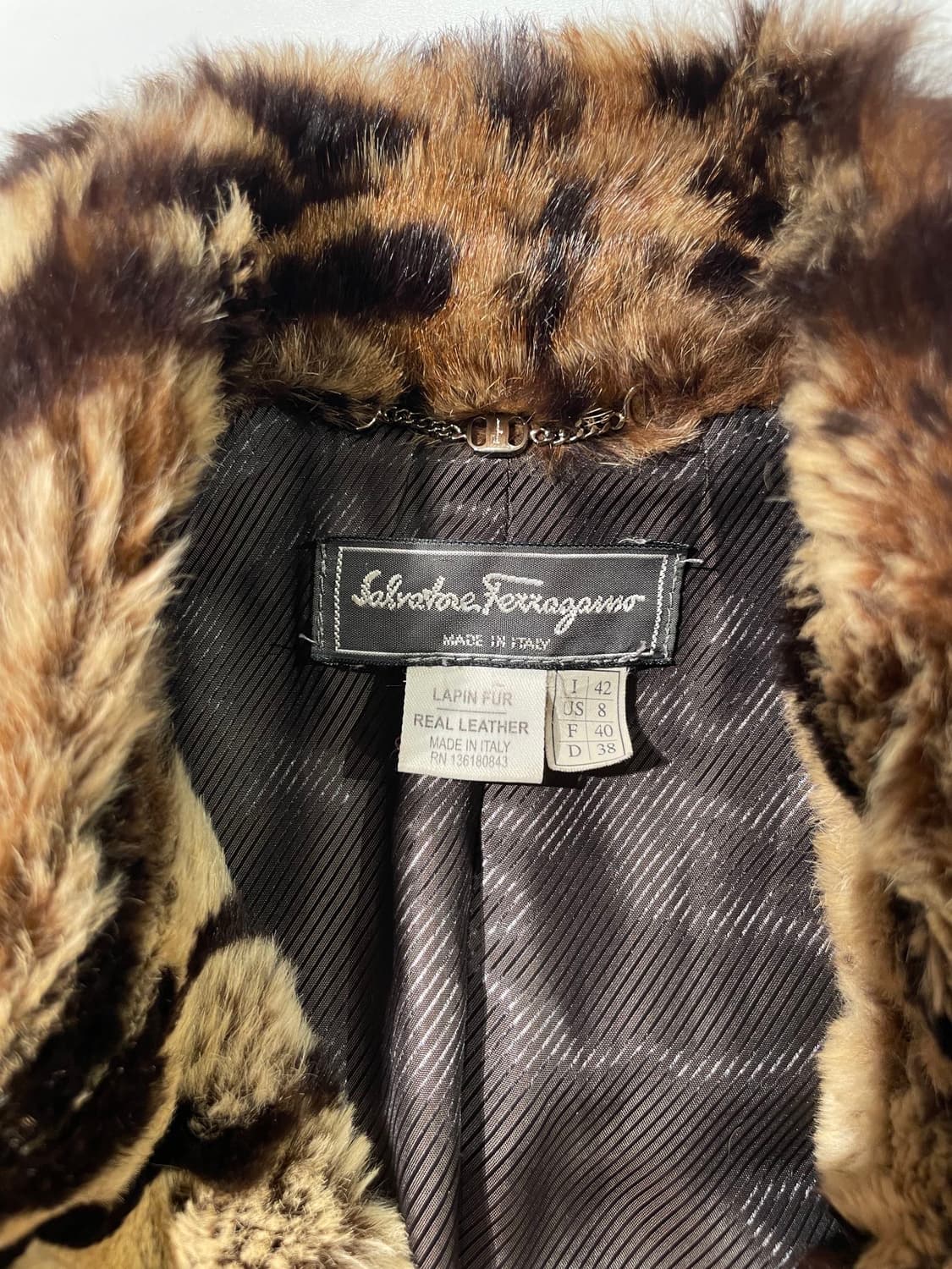 살바토레 페라가모 타이거 리얼 레더 레빗 퍼 코트 상품이미지7