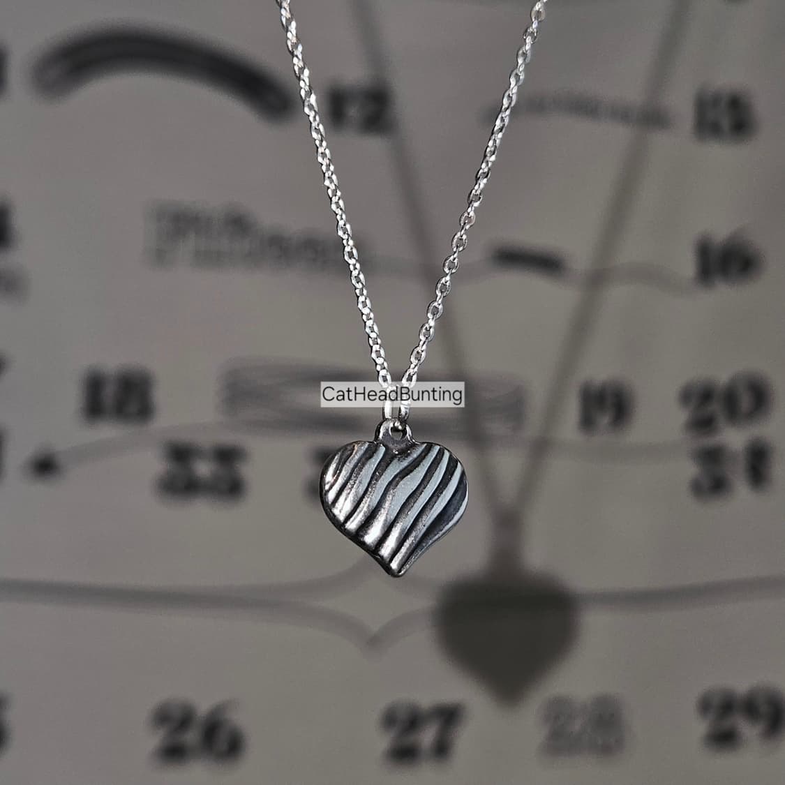 블랙업 하트 지브라 팬던트 목걸이 상품이미지3