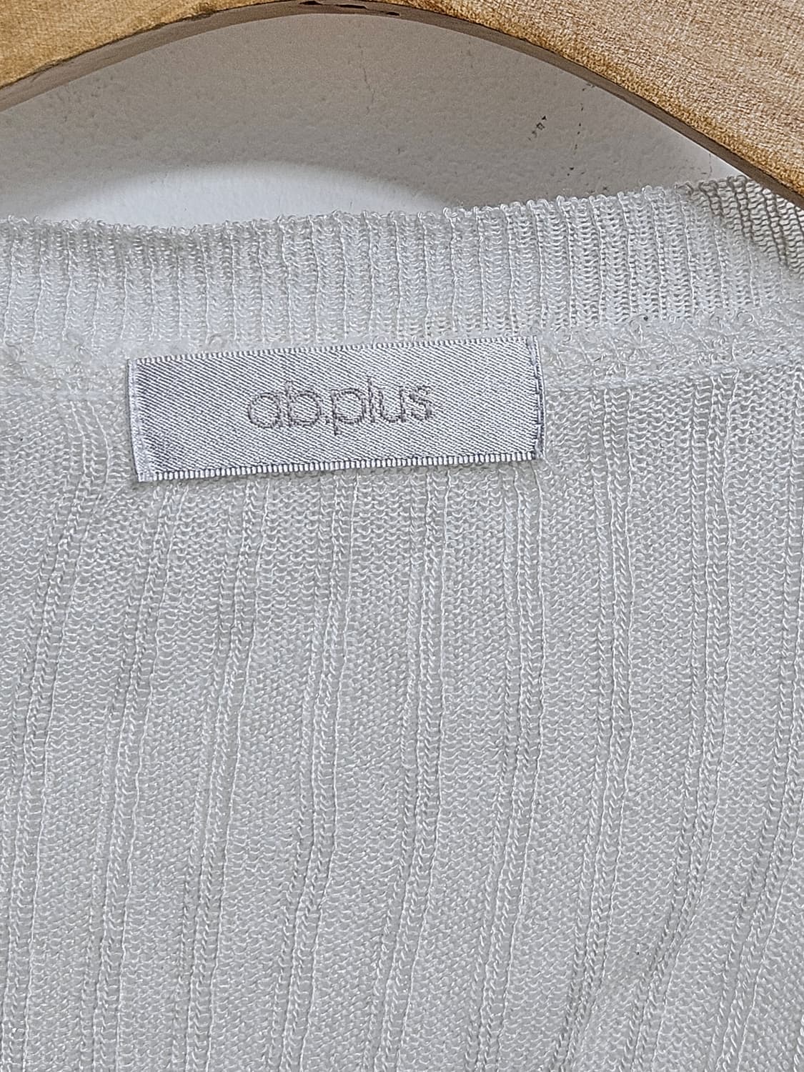 ab.plus 브랜드의 얇은 화이트 가디건 55 상품이미지2
