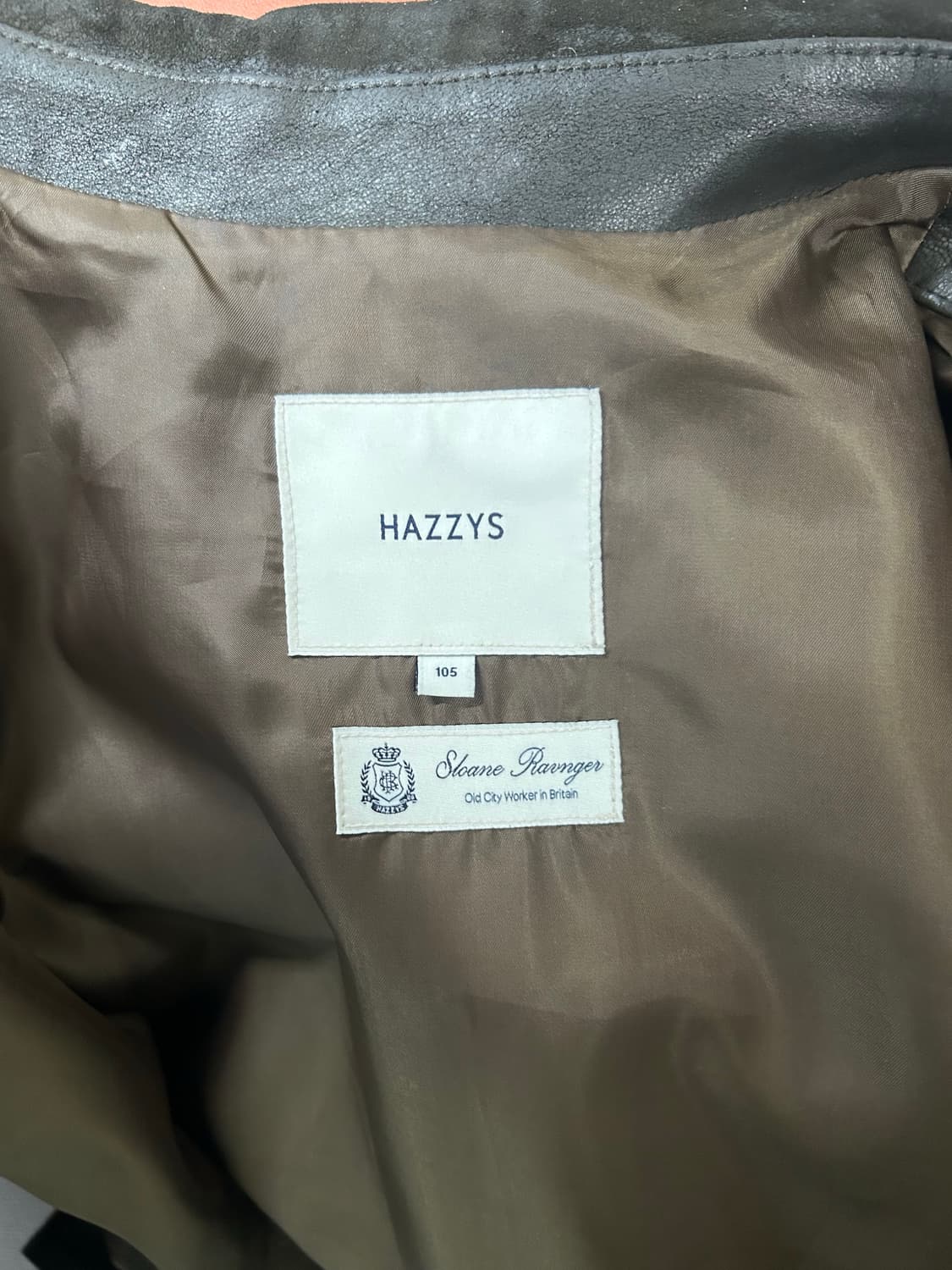 헤지스 다크카키 스웨이드 트러커 자켓 상품이미지8