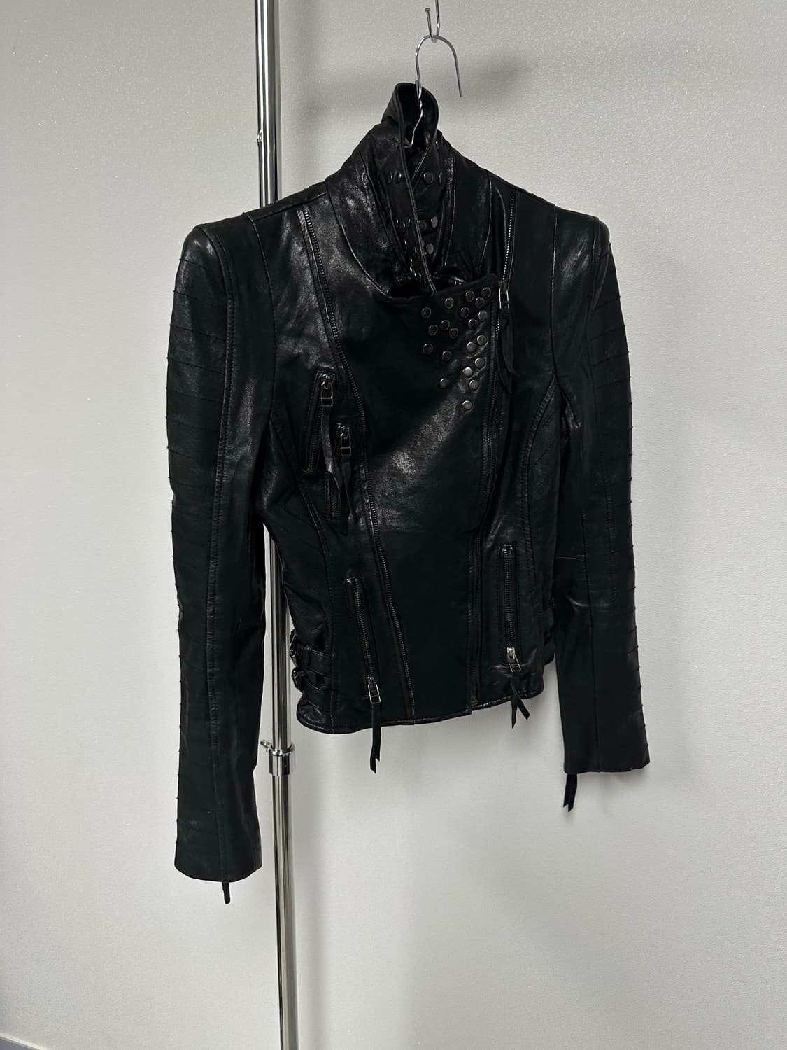 사선 디테일 레더 자켓 상품이미지6