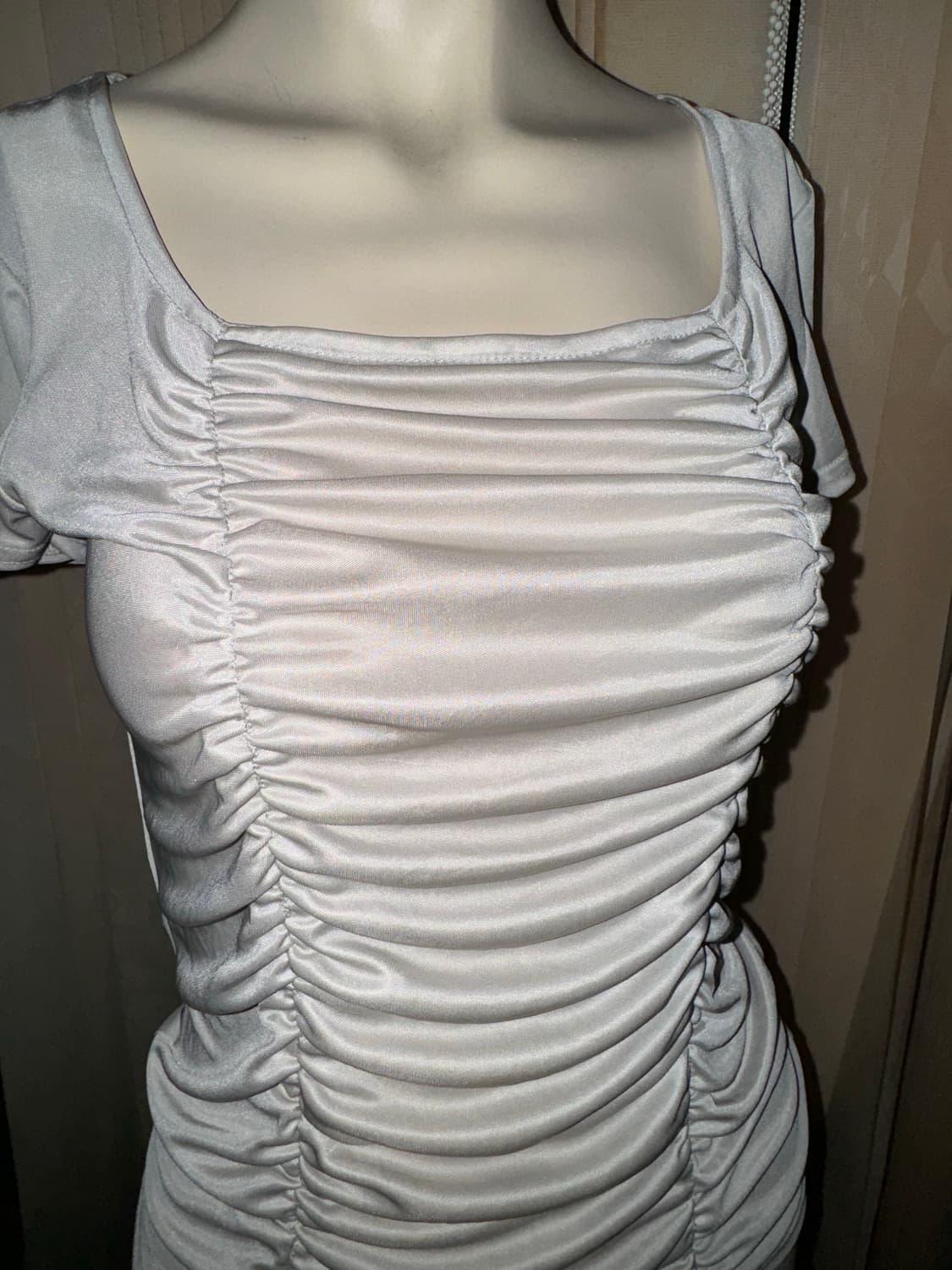 택포) 새틴 셔링 슬림 티셔츠 상품이미지2