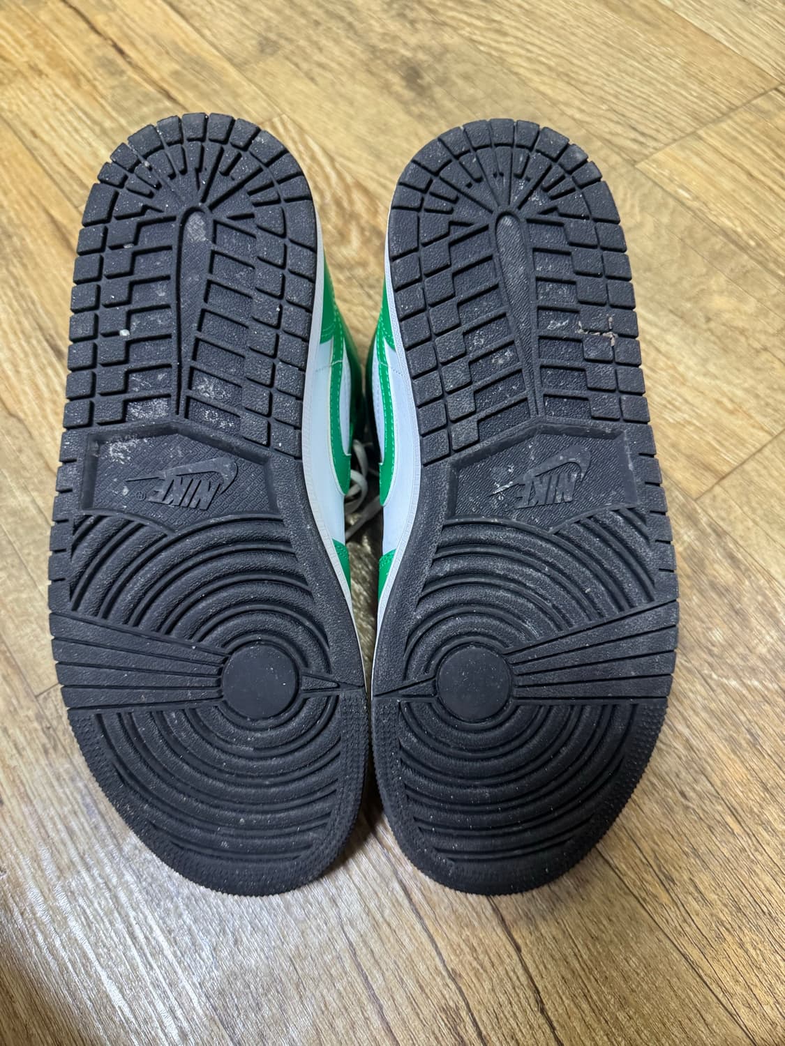 조던 1 미드 그린 250 상품이미지6