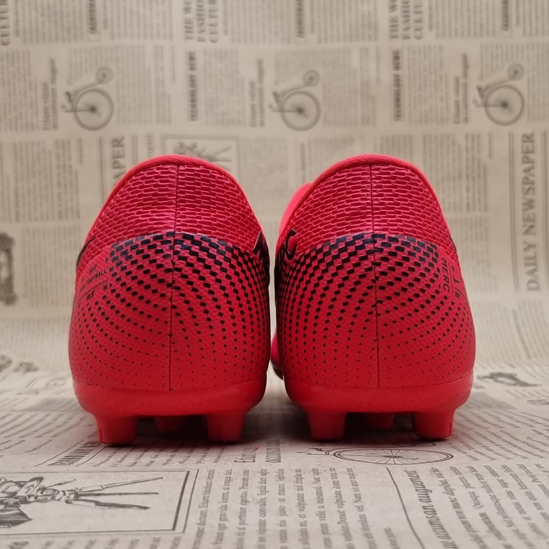 나이키 머큐리베이퍼13 축구화 240 상품이미지4