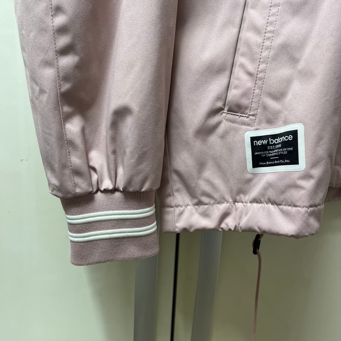 뉴발란스 스포츠 카라 코치 바람막이 자켓 S/90 상품이미지7