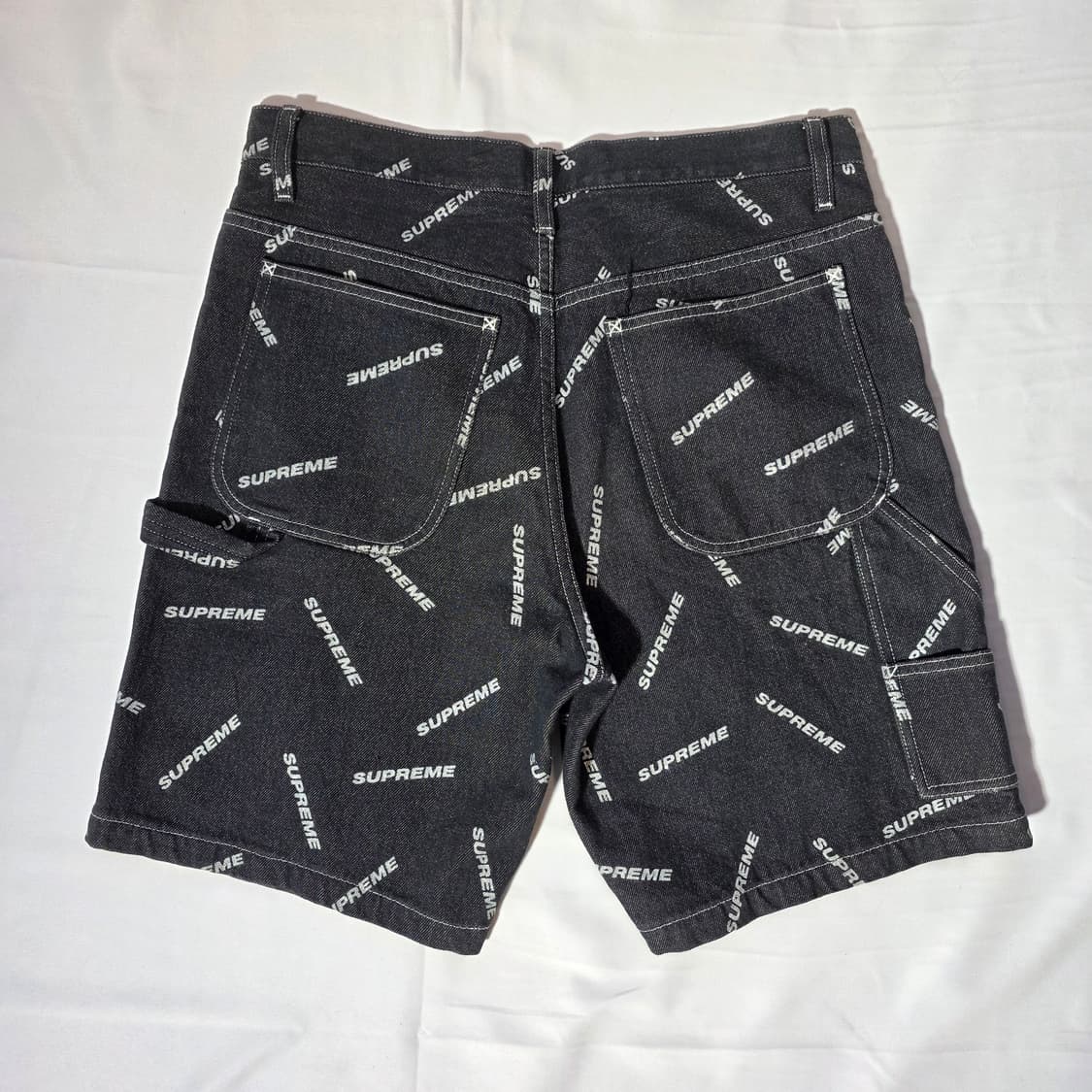 [30]슈프림 멀티로고 데님 페인터 쇼츠 상품이미지4