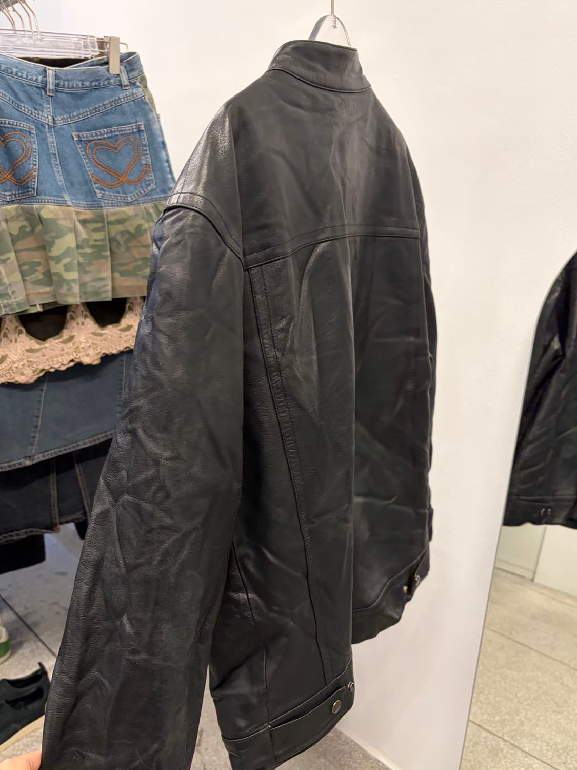 Lee Classic Black Leather Jacket 상품이미지4