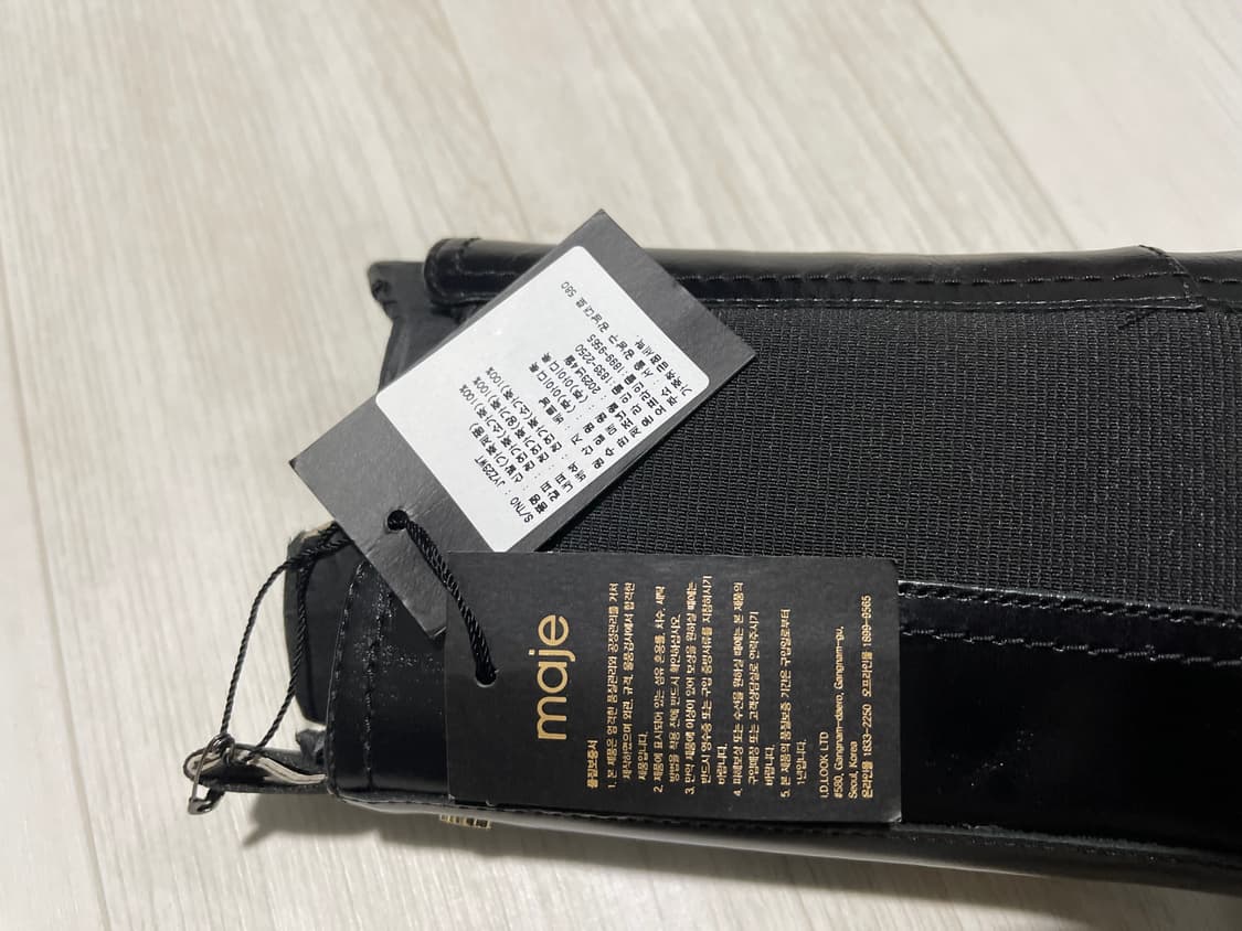 maje의 스퀘어 토 앵클 부츠입니다 상품이미지5