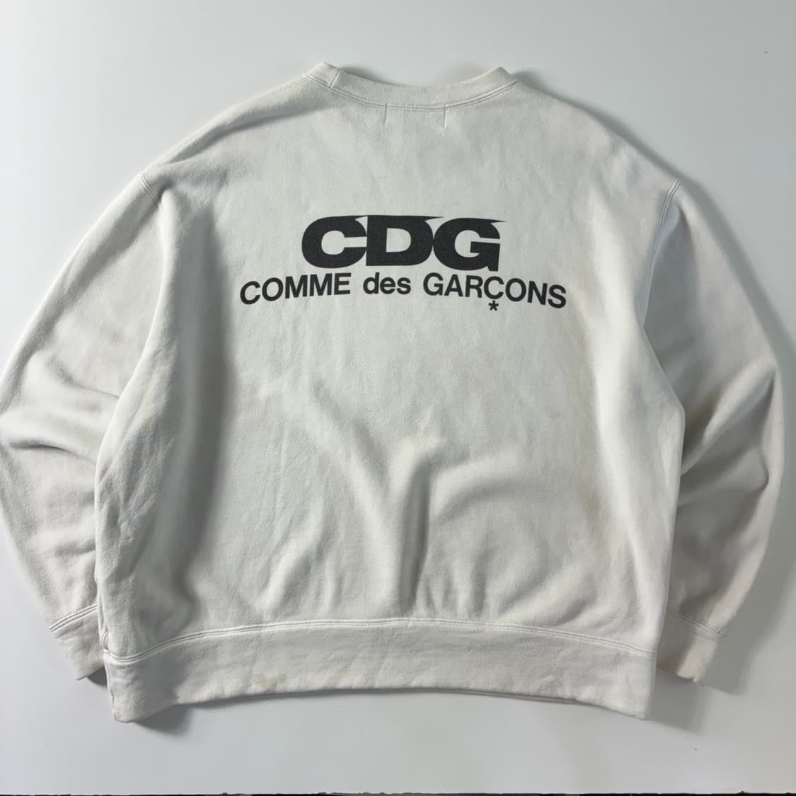 COMME des GARCONS  꼼데가르송 CDG 스펠아웃 맨투맨 상품이미지2