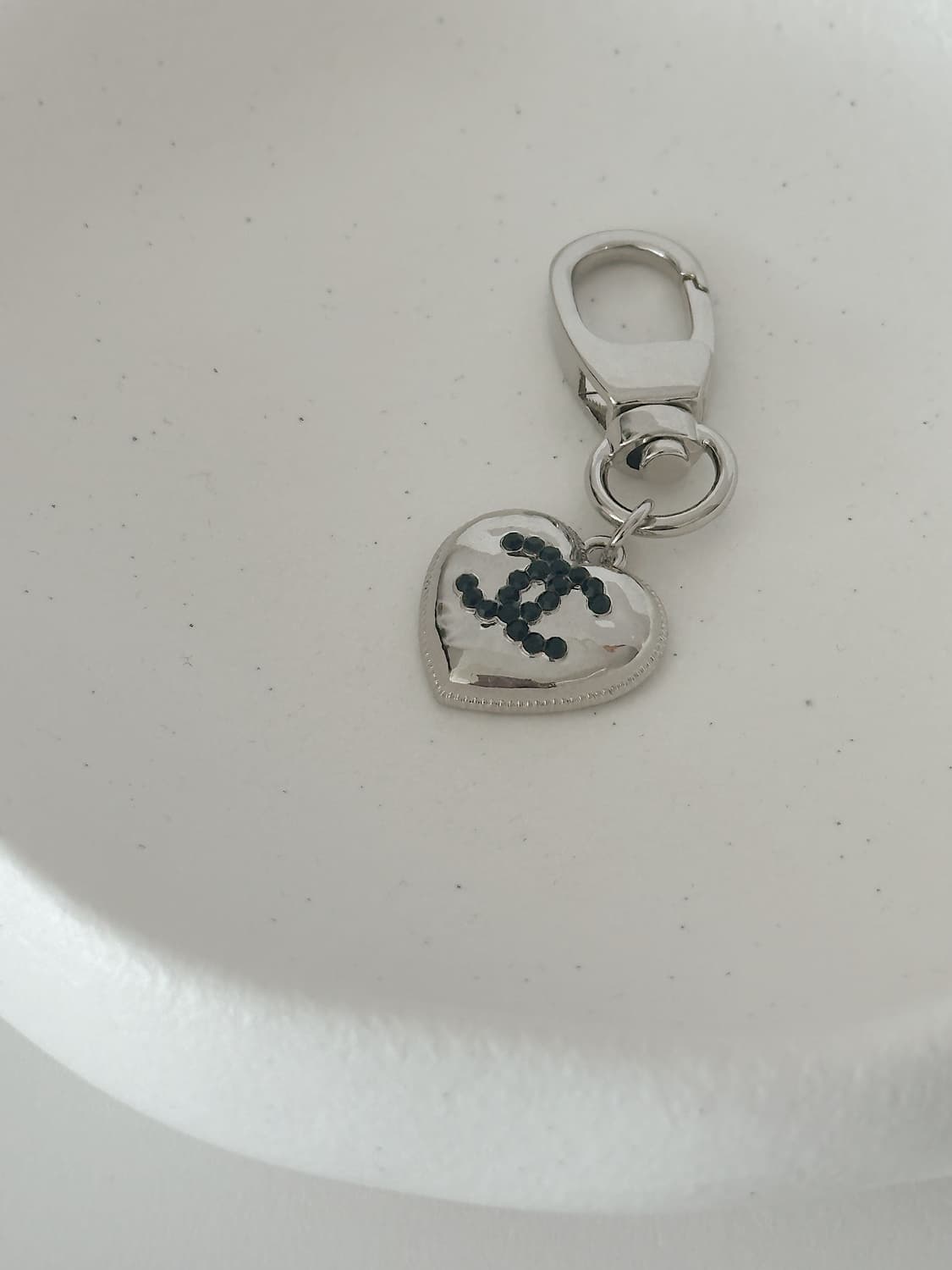 샤넬 큐빅 하트 업사이클링 키링 상품이미지1