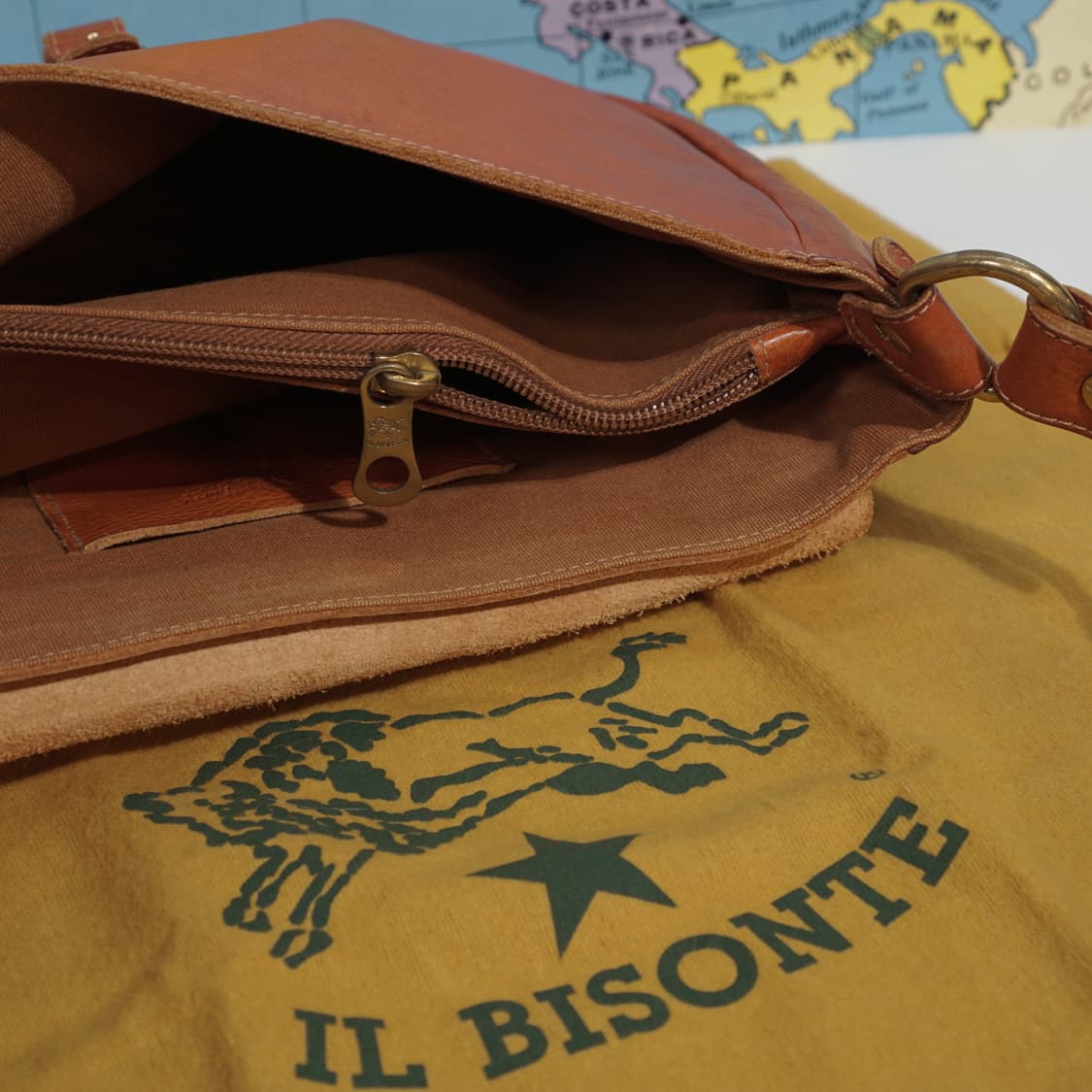 일비종떼 이태리 레더 버클 백 상품이미지8