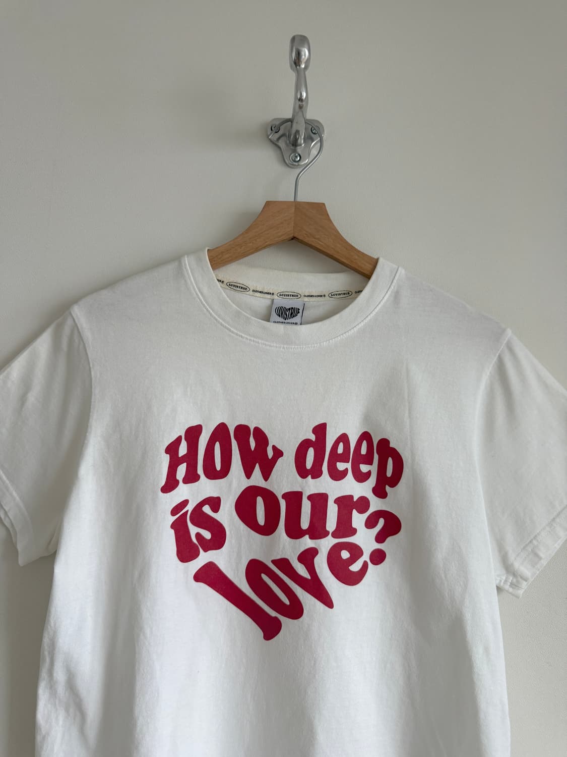 러브이즈투르(LUVISTRUE) 반팔 티셔츠 상품이미지2