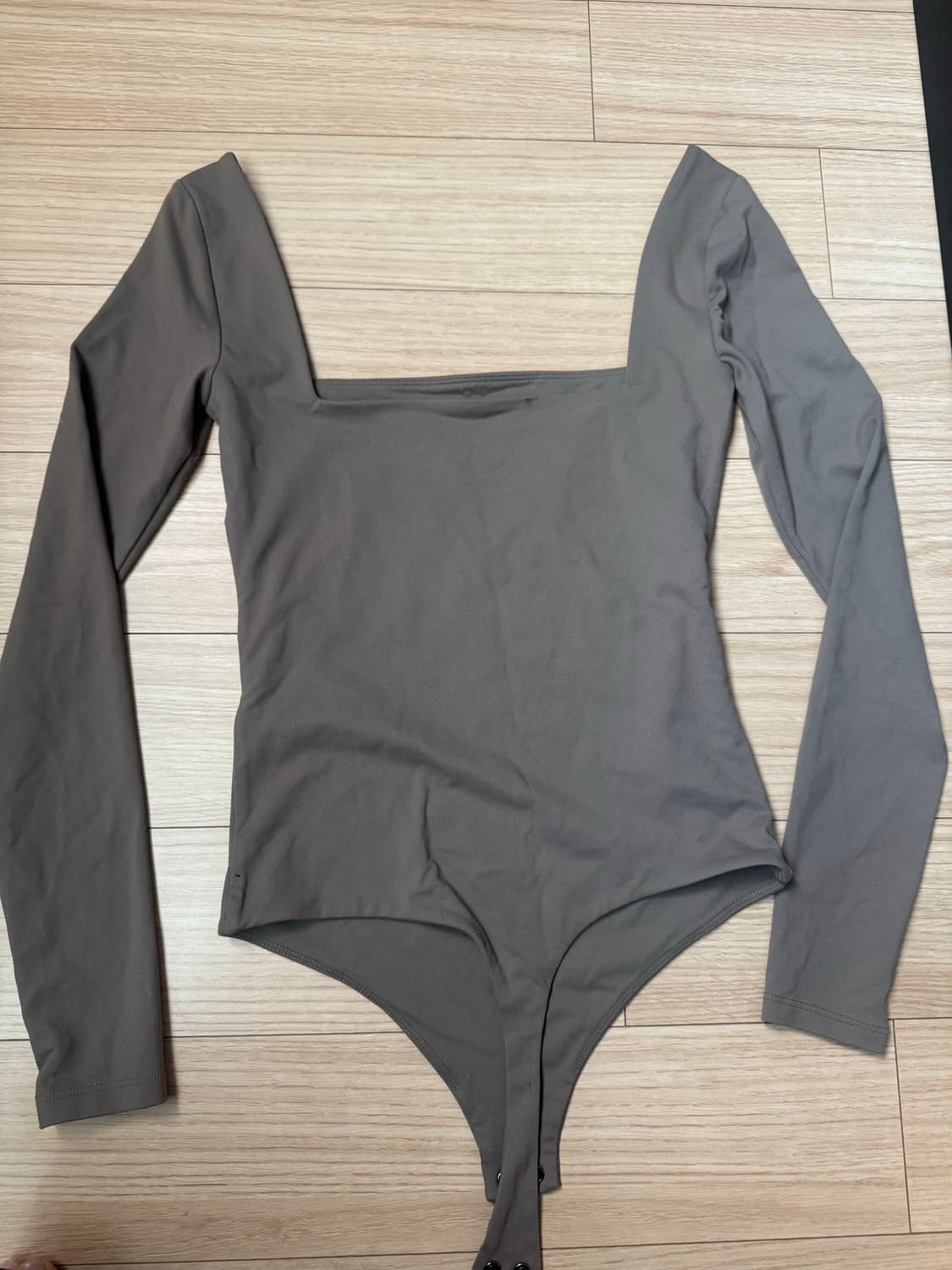 Nuuds 스퀘어넥 바디수트 상품이미지1