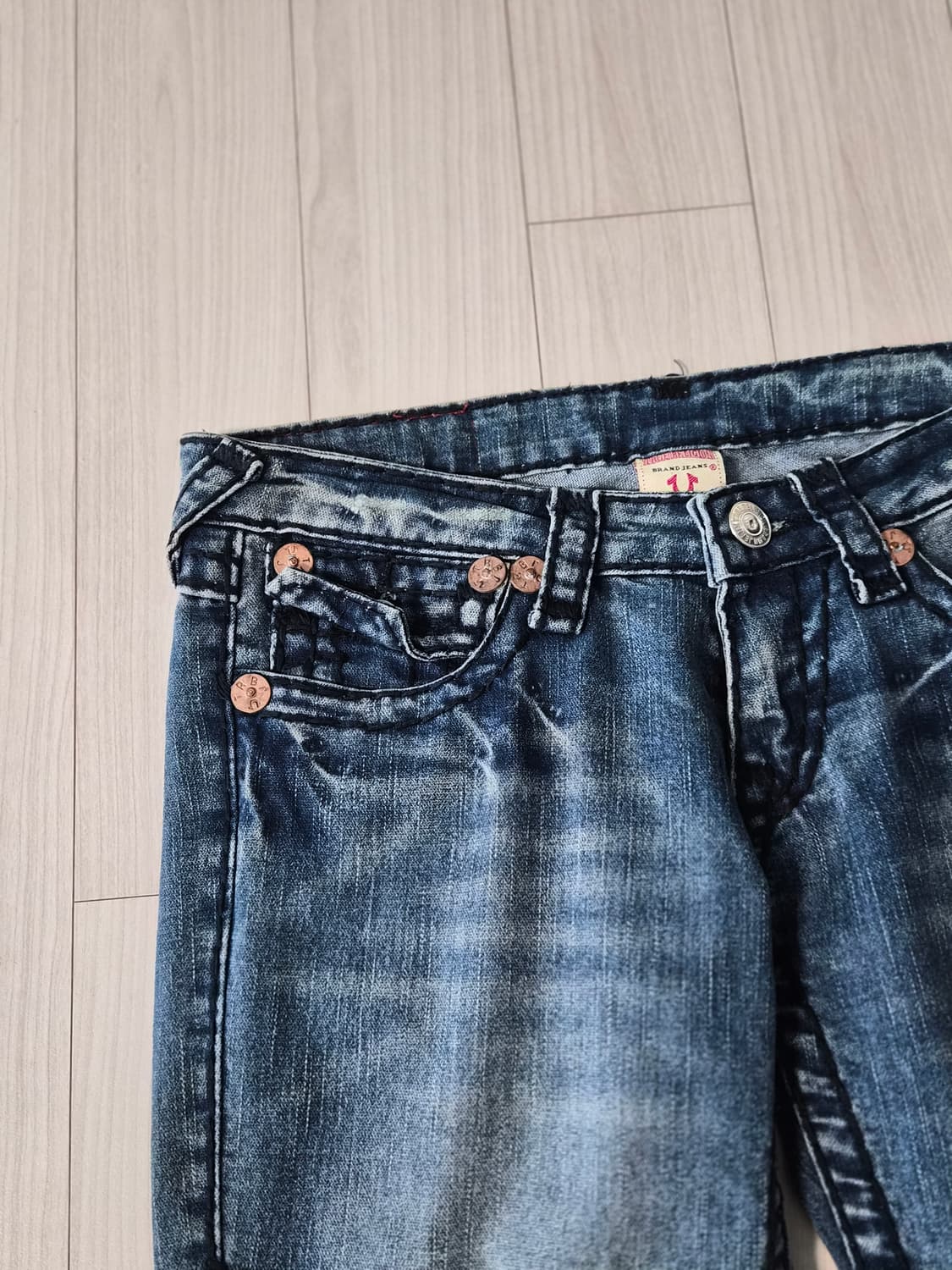 [정품] 트루릴리전 Joey 빅T 부츠컷 데님 (27사이즈) 상품이미지2